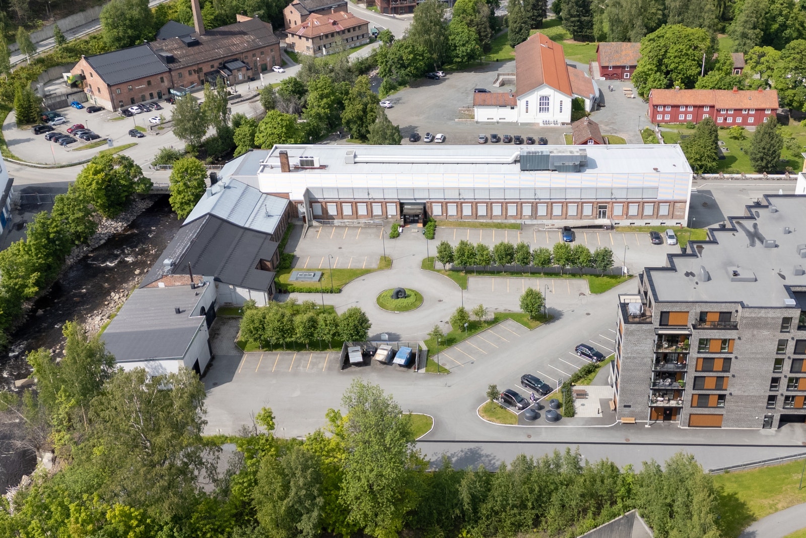 Støperiet – en del av Mustad Næringspark, med lyse og fine lokaler og sentral beliggenhet. Galleribilde