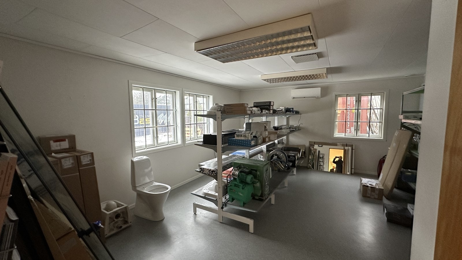 Pakkerom eller kontor.jpg Galleribilde