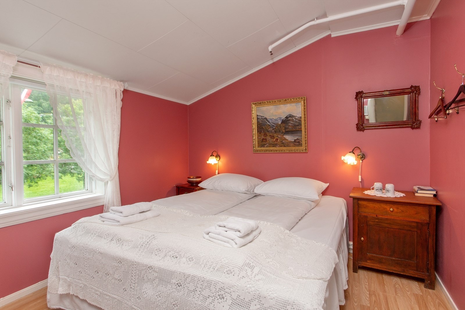 Hotellrom V Galleribilde