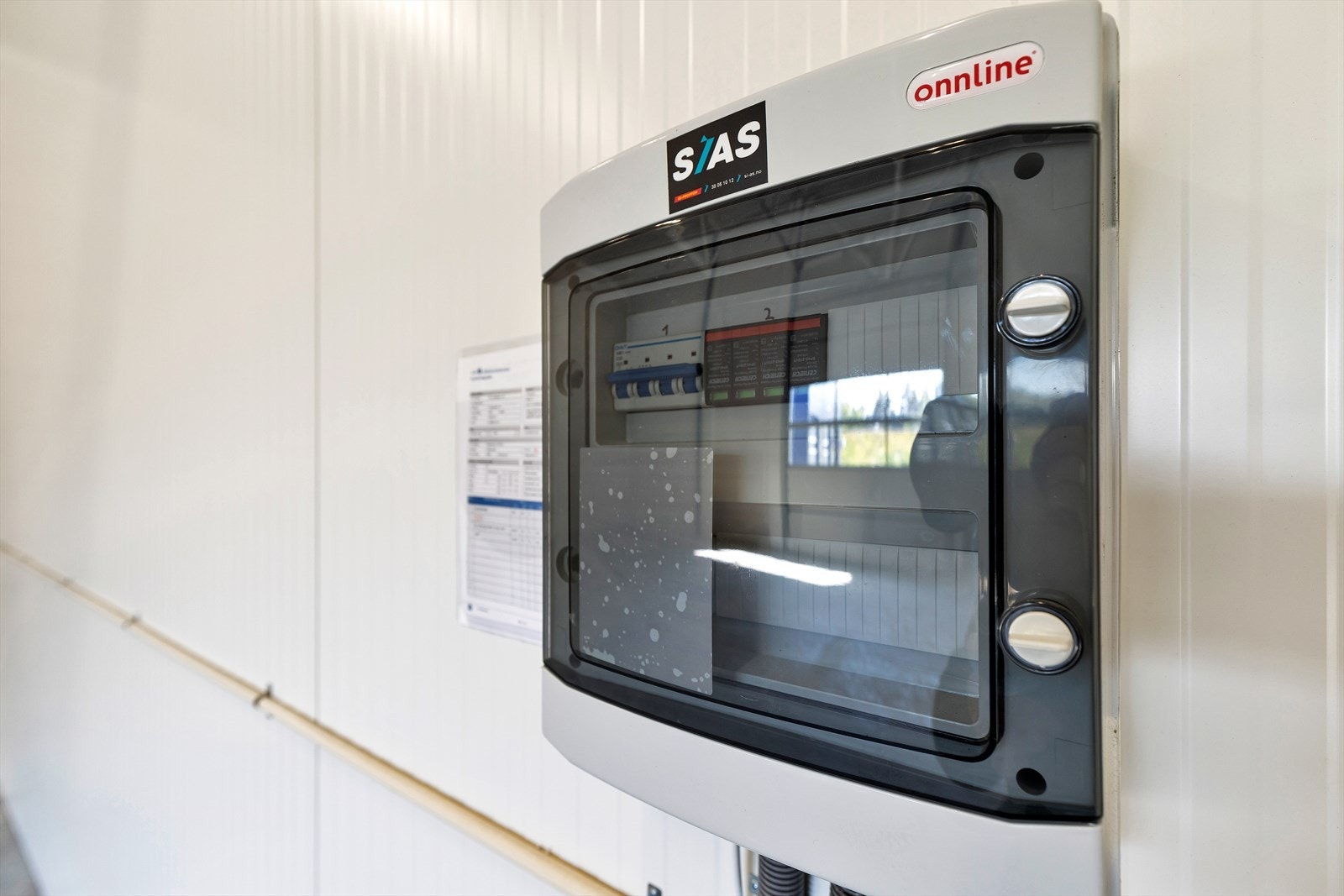 Strøm til skap Galleribilde