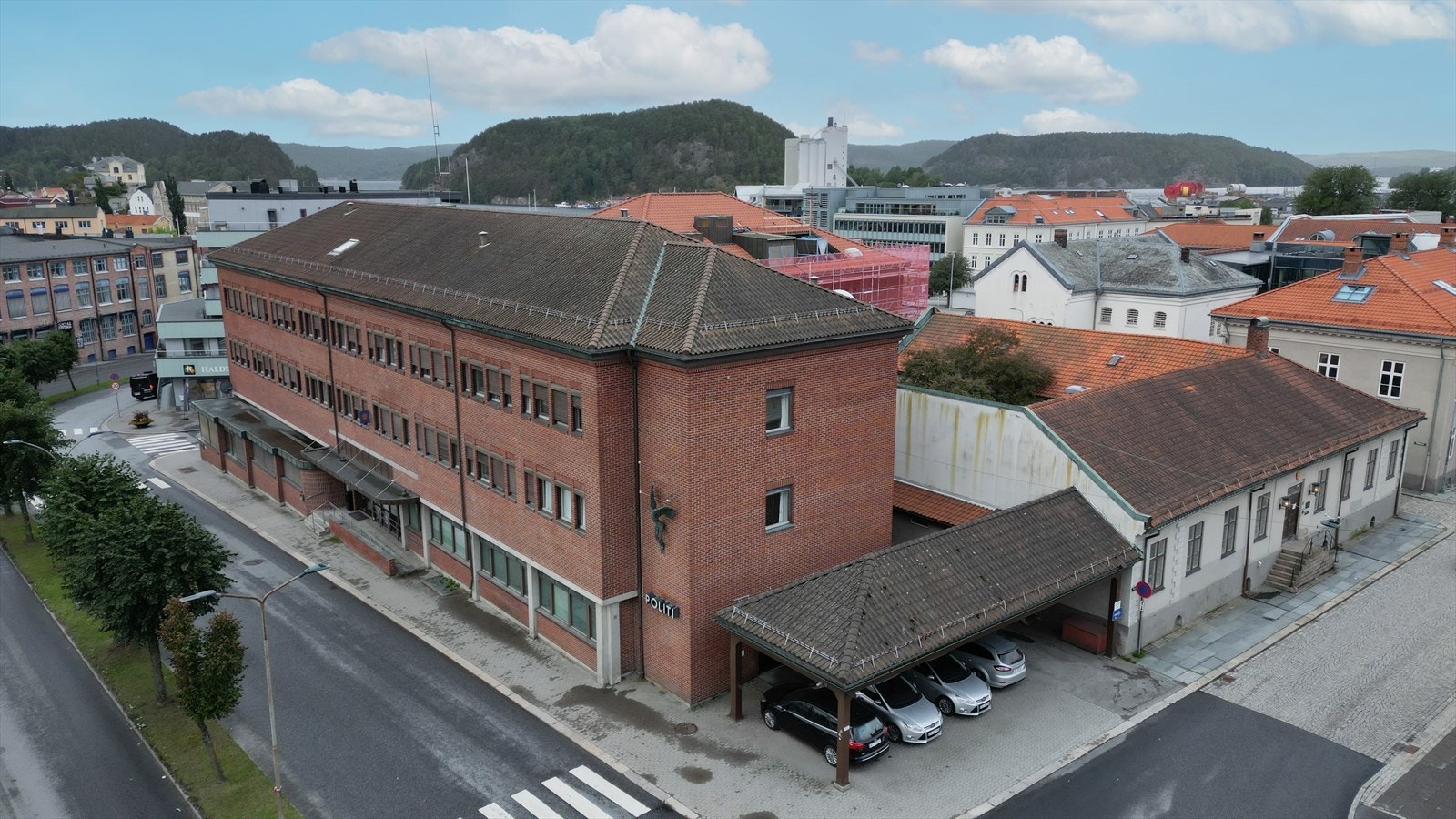 Olav Vs gate 4, Halden Galleribilde