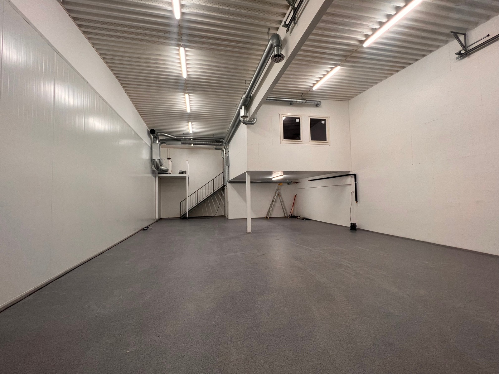 Lagerhall / Garasje - Seksjon 5 Galleribilde