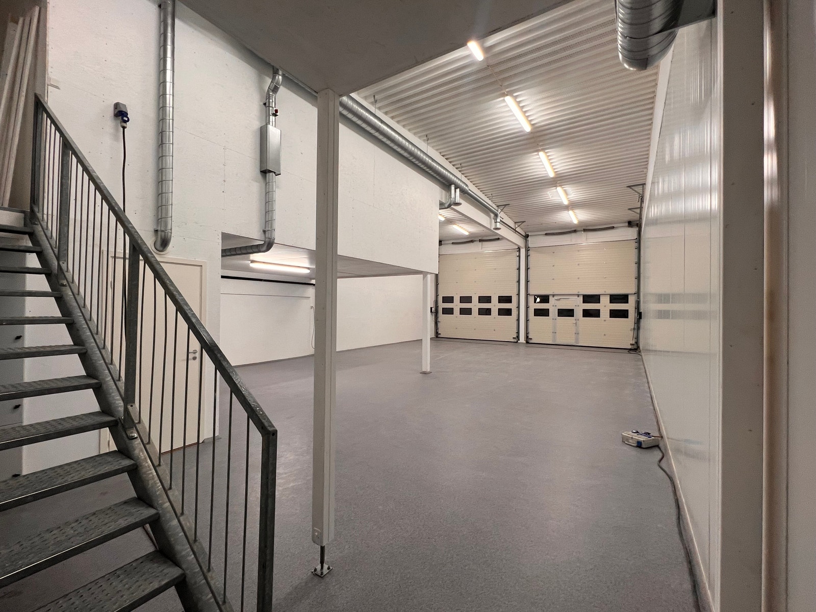 Lagerhall / Garasje - Seksjon 5 Galleribilde