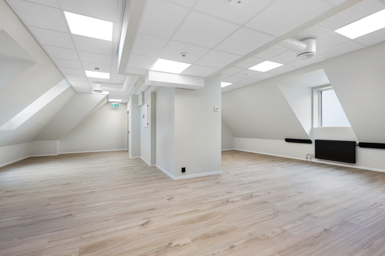 Bilde av landskap fra ledig lokale i 5 og 6 etg. BTA ca. 388 m². Lokalene er klare for overtakelse.