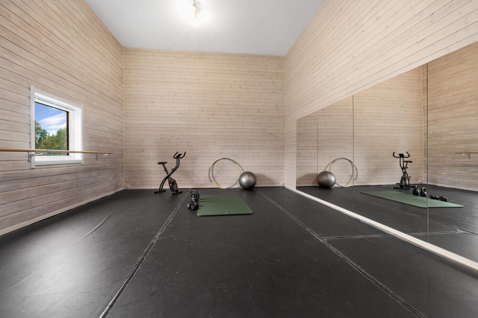 Innredet rom i redskapsbygningen Galleribilde