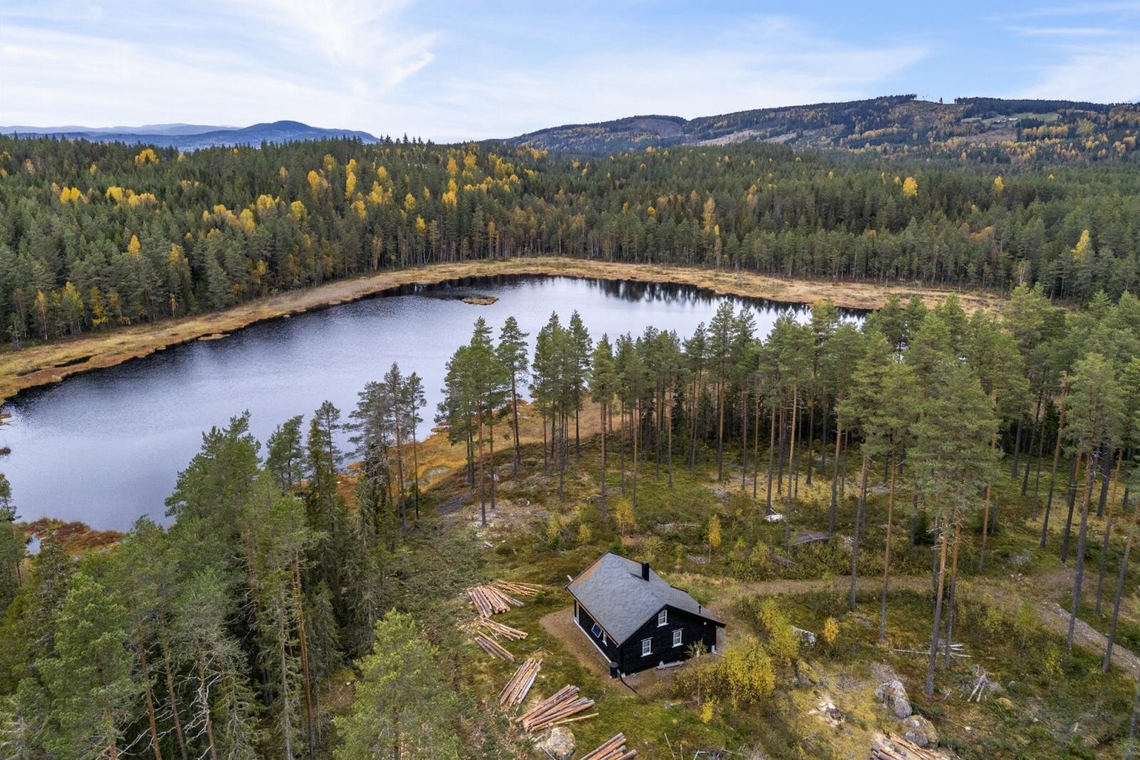 Hytta i fra 2016 ved Meldisitjernet Galleribilde