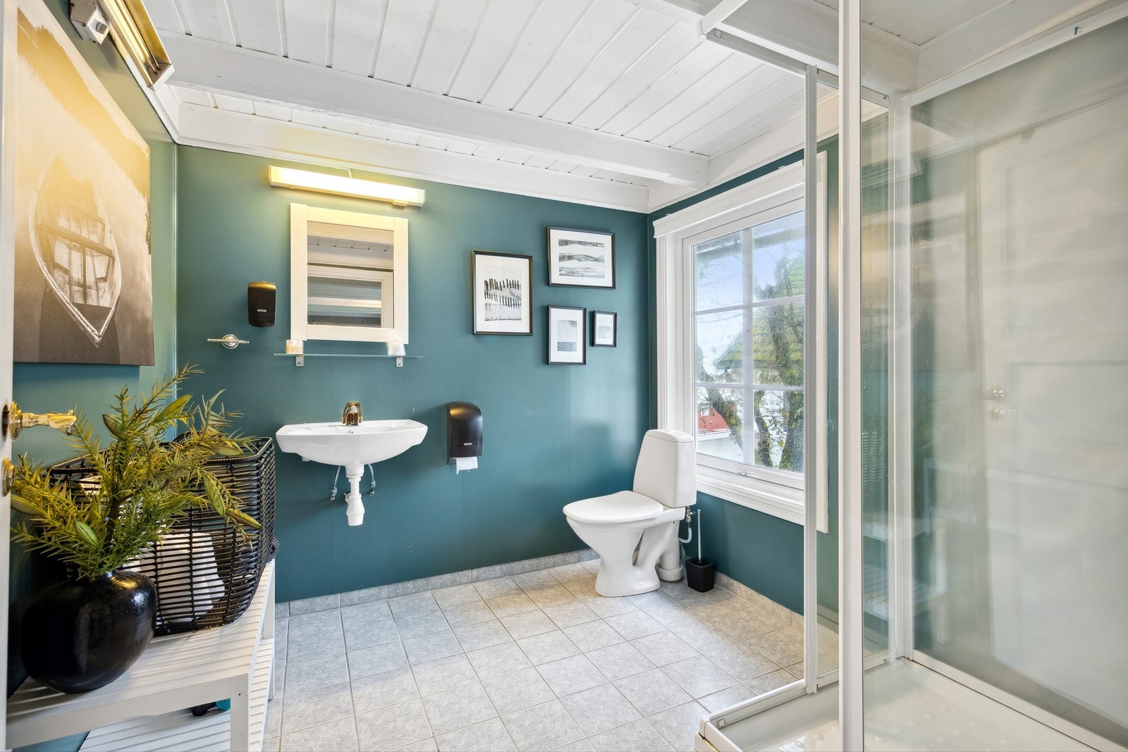 Bad- utleieleilighet Galleribilde