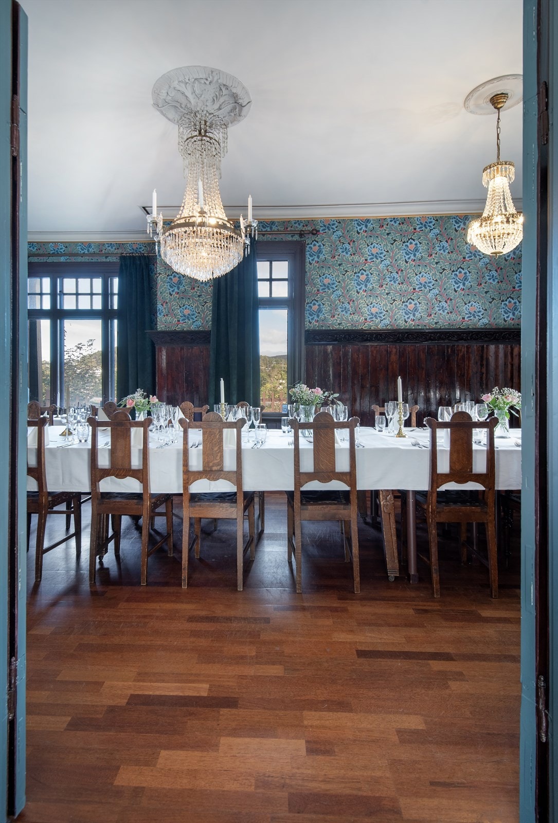 32 spisesal.jpg Galleribilde
