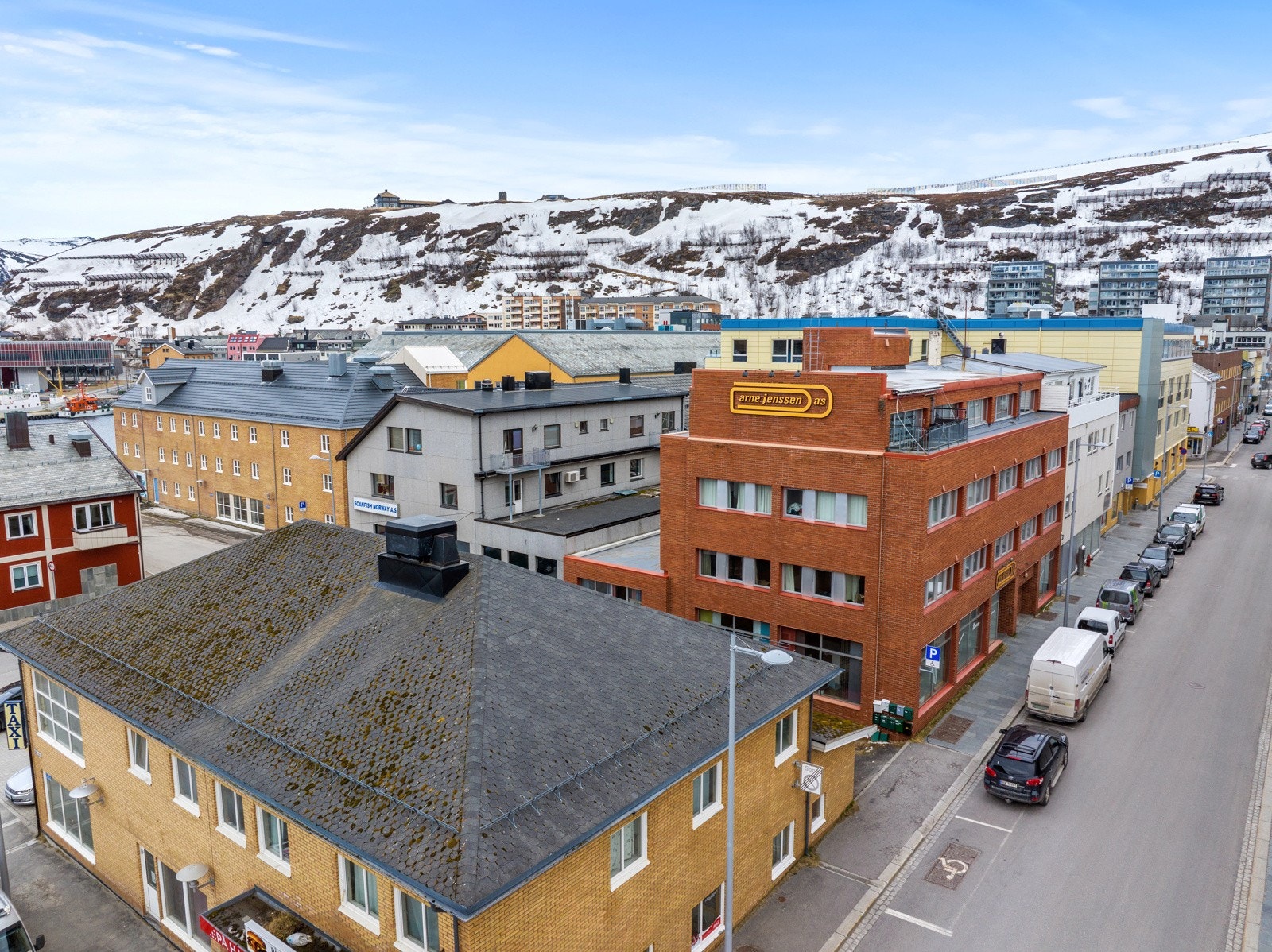 Storgata 4 - bygård med butikklokale, kontor og leiligheter. Galleribilde