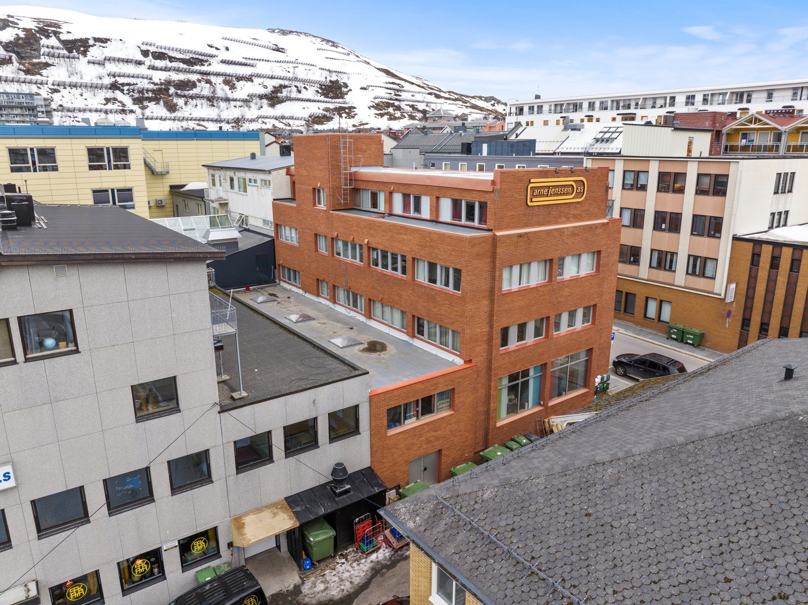 Storgata 4 er plassert midt i sentrum av Hammerfest. Galleribilde