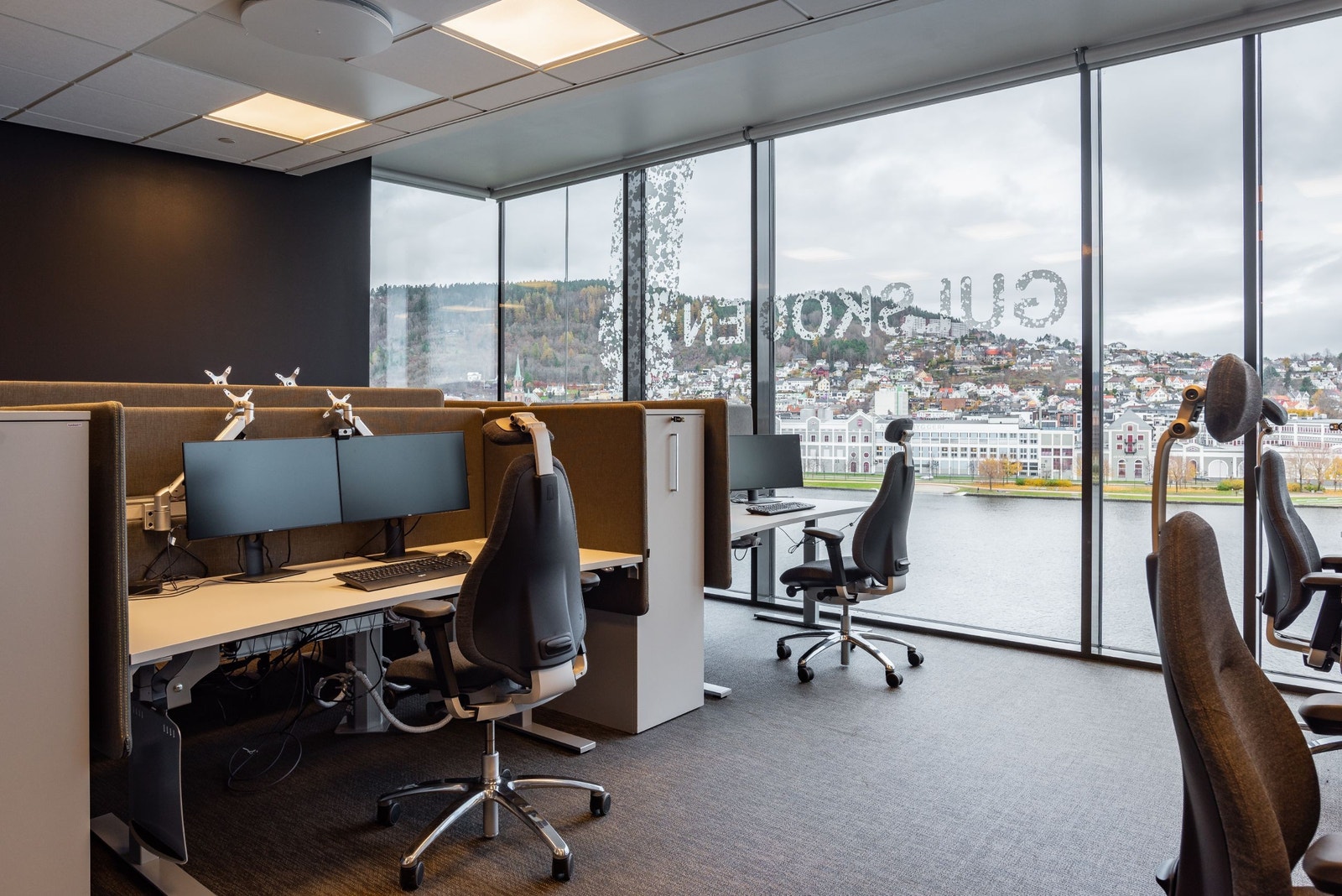 Interiørarkitekter stilles til rådighet for skreddersydde løsninger Galleribilde