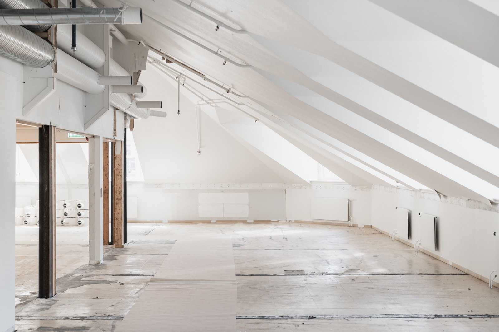 Kontorlokaler med mye særpreg - klart for å tilpasses for ny leietaker Galleribilde