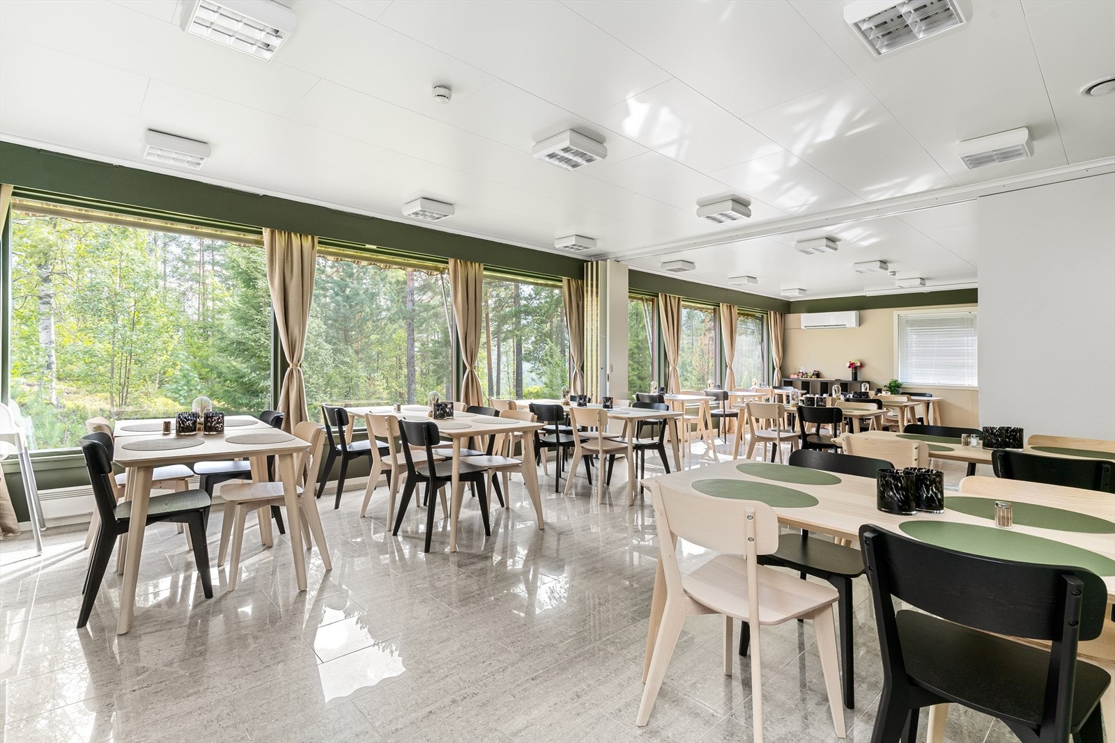 spisestue03.jpg Galleribilde