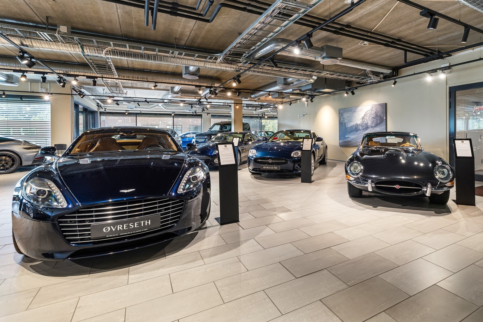 Øvreseth Bil er en av leietakerne i bygget Galleribilde