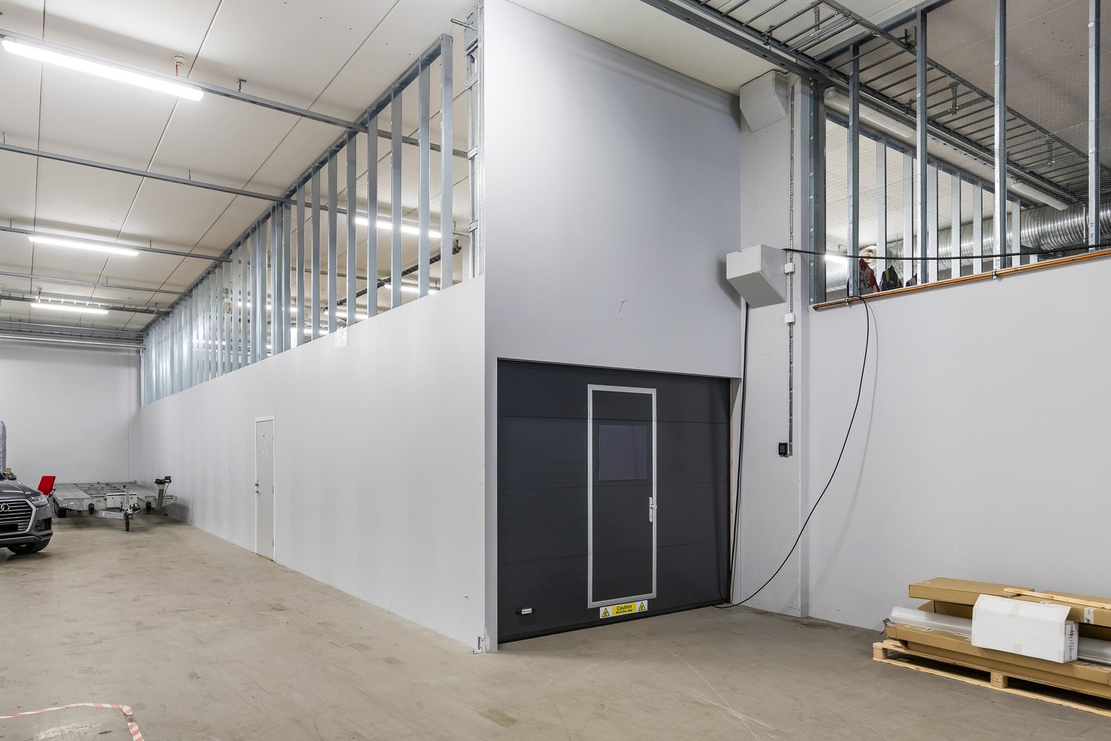 Høylager inndelt med skillevegg og netting Galleribilde