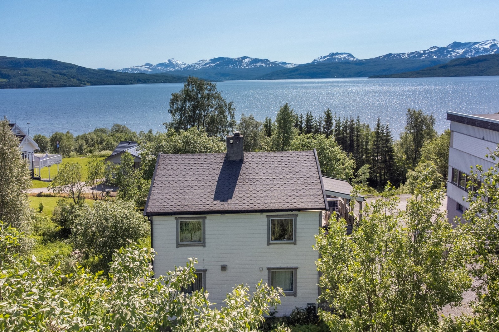 Fasade av Sandvikveien 79. Galleribilde