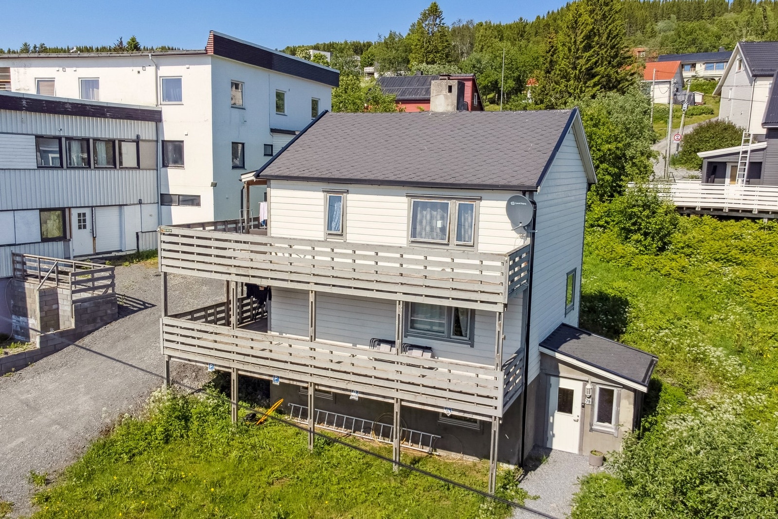 Fasade av Sandvikveien 79. Galleribilde