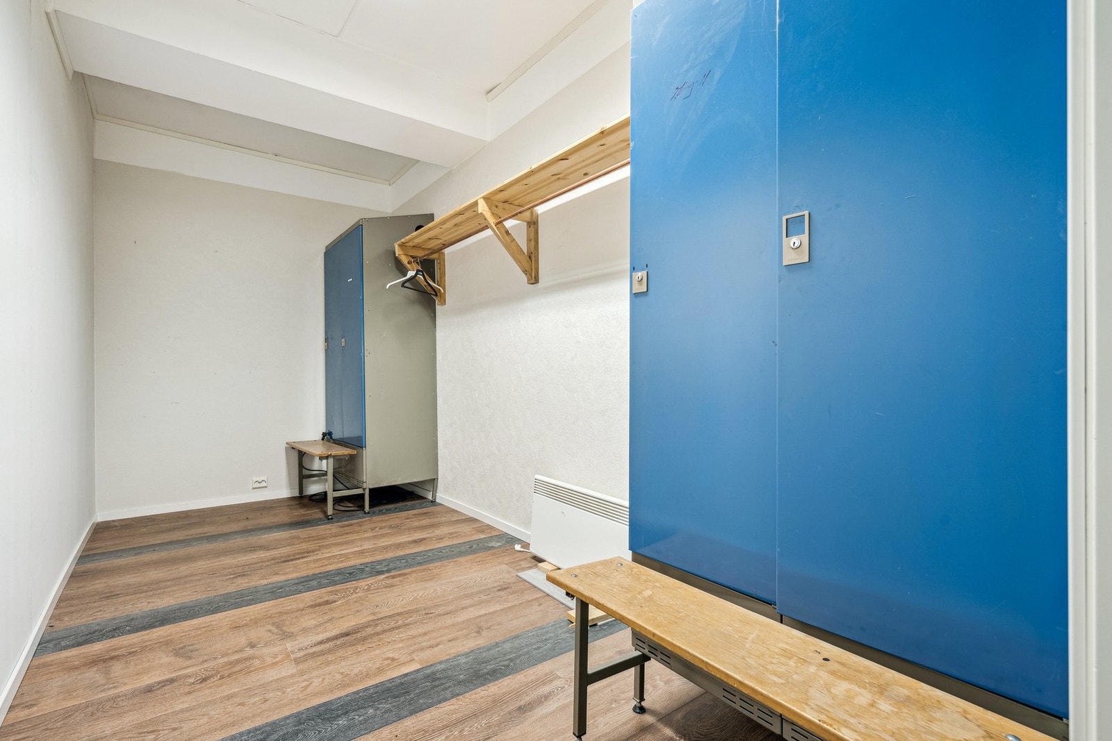 Garderobe Galleribilde