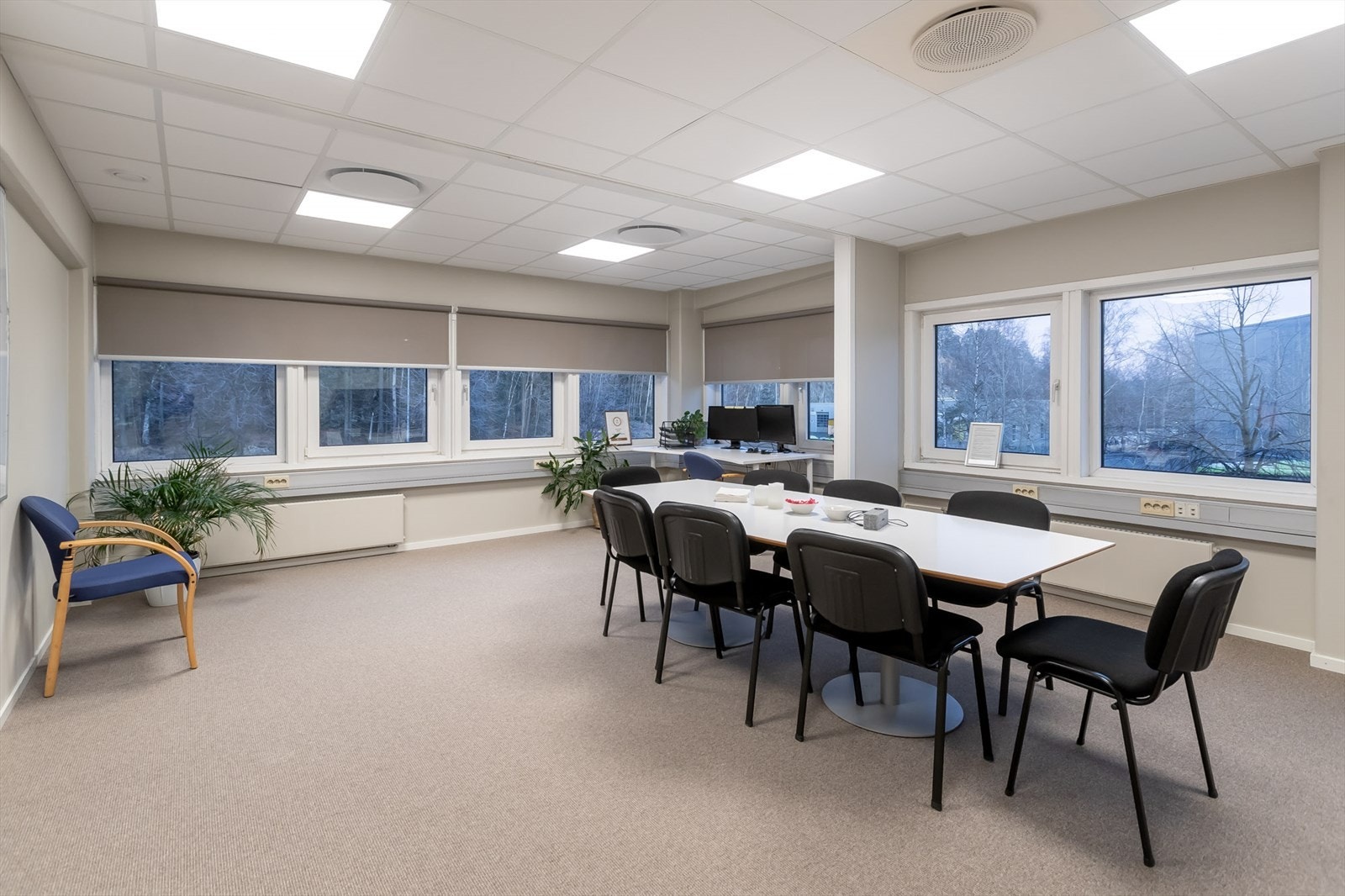 Vålerveien-159, Møterom / spiserom med gjestearbeidsplass Galleribilde