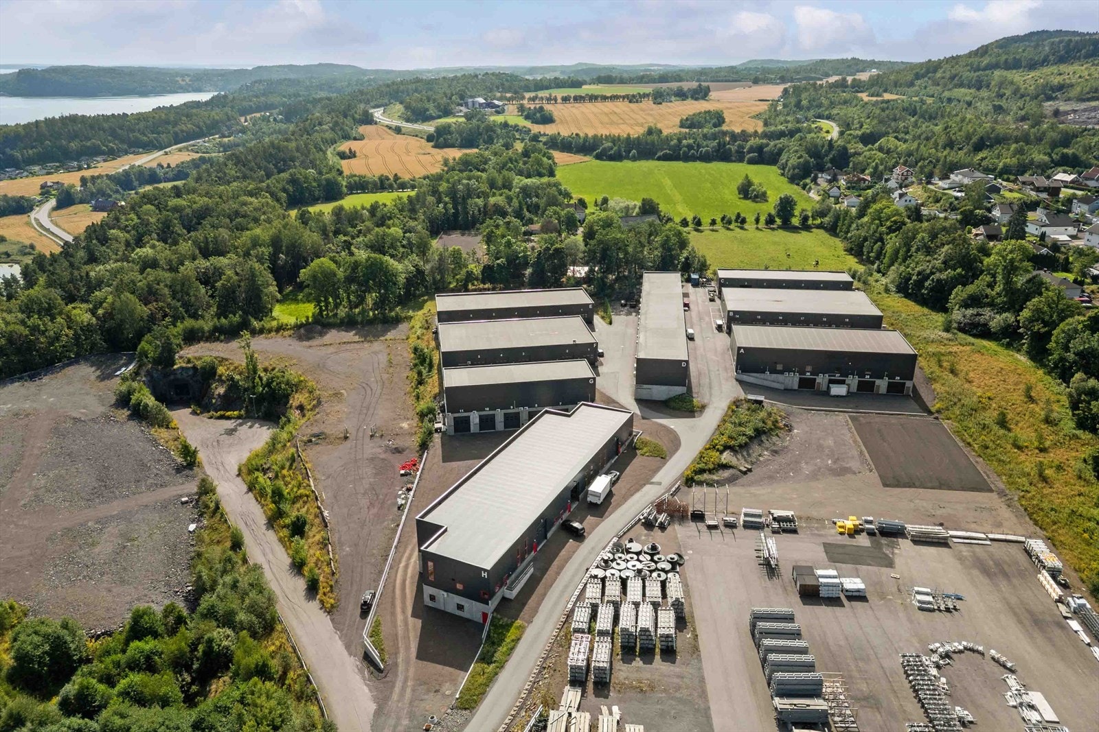 008.jpg Galleribilde