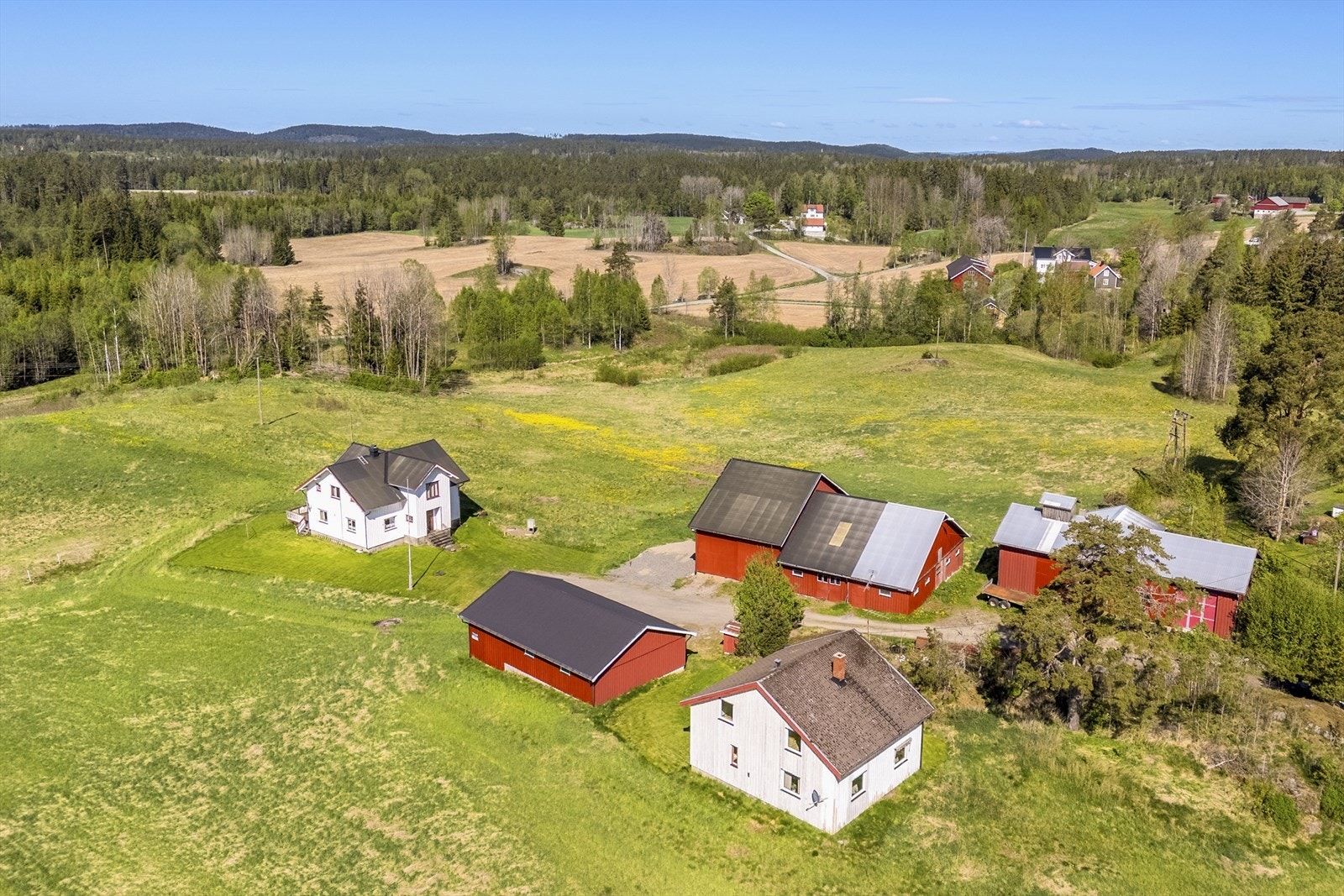 Vollebekk i Hærland presentert av Tegneby og Grønnerød Landbruksmegling Galleribilde