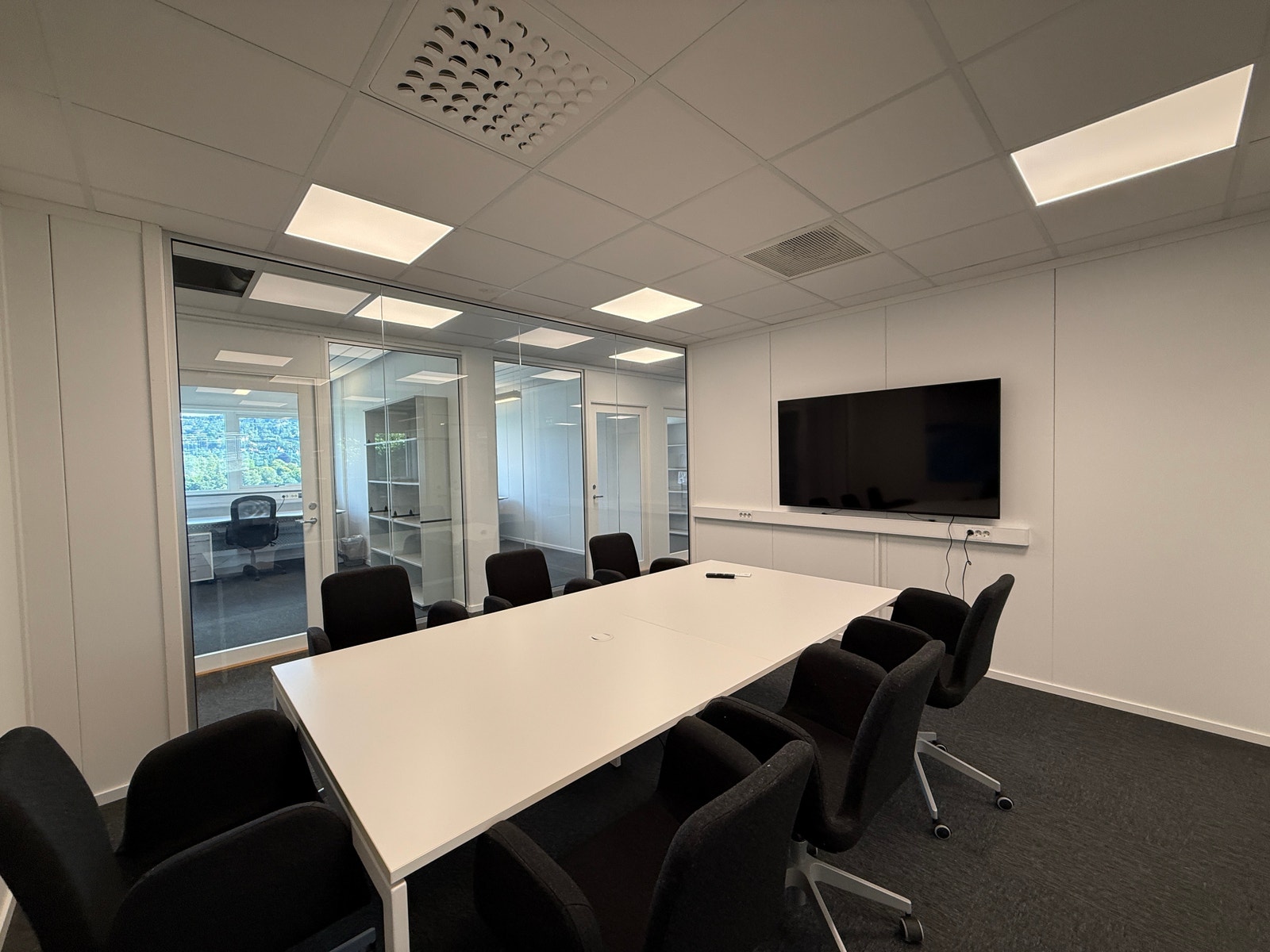 Møterom sentralt i lokalet Galleribilde