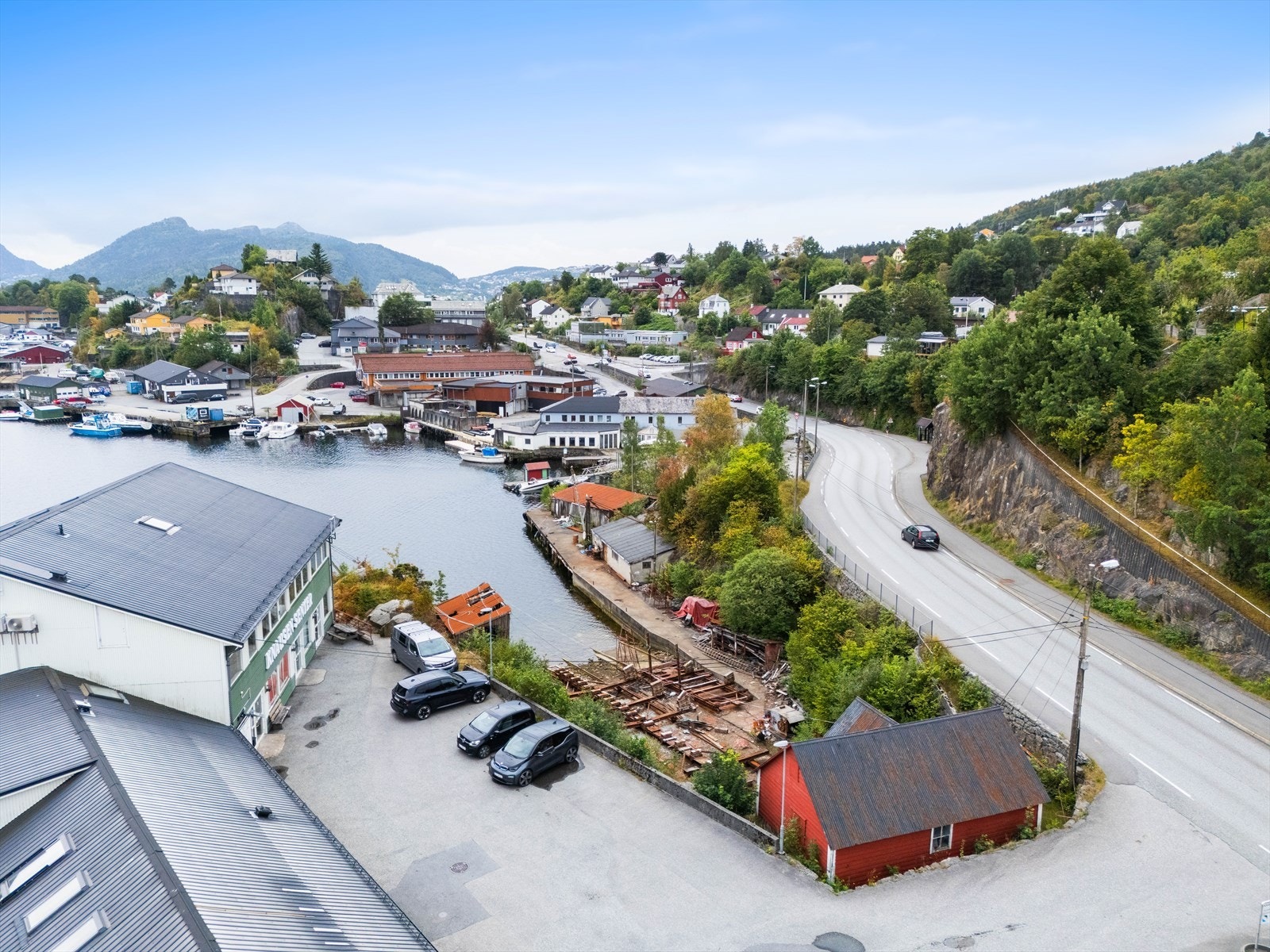 Det store betongkaien mot vest kom til i 1987. Galleribilde