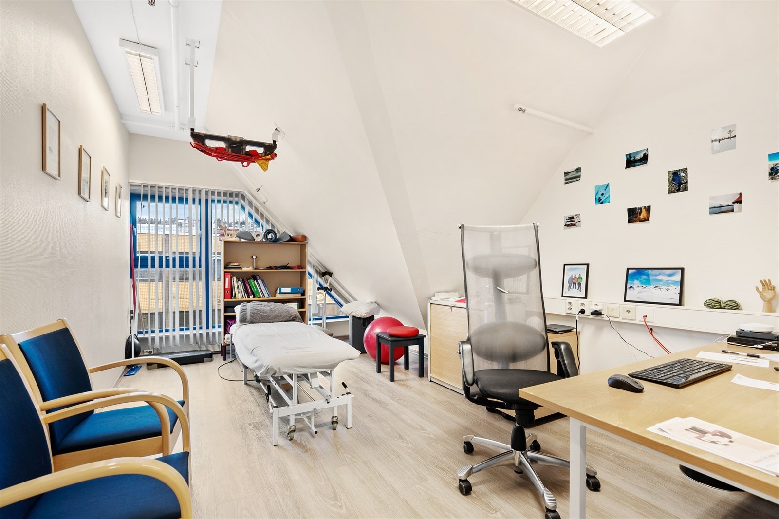 Kontor. Galleribilde