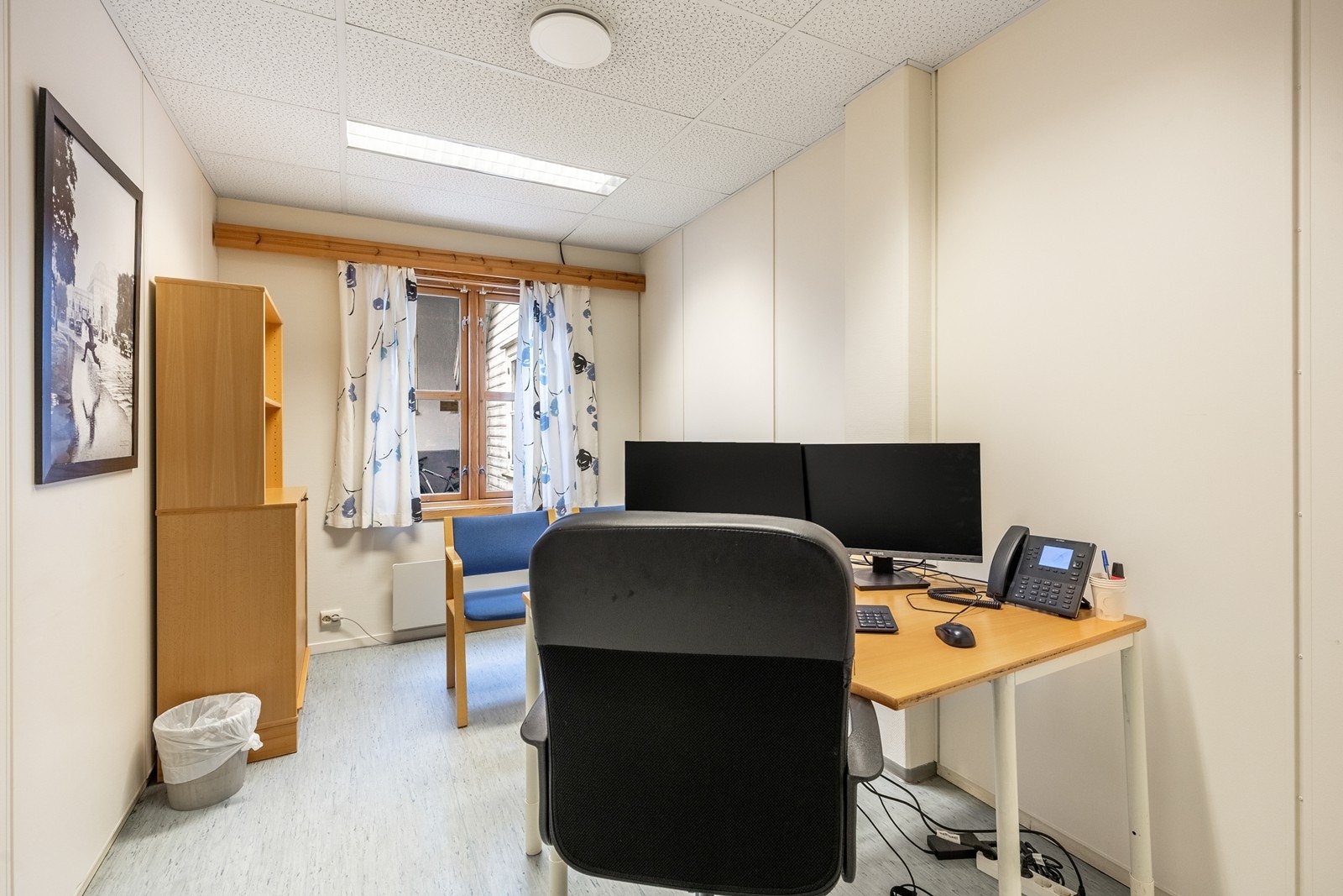 Kontor. Galleribilde