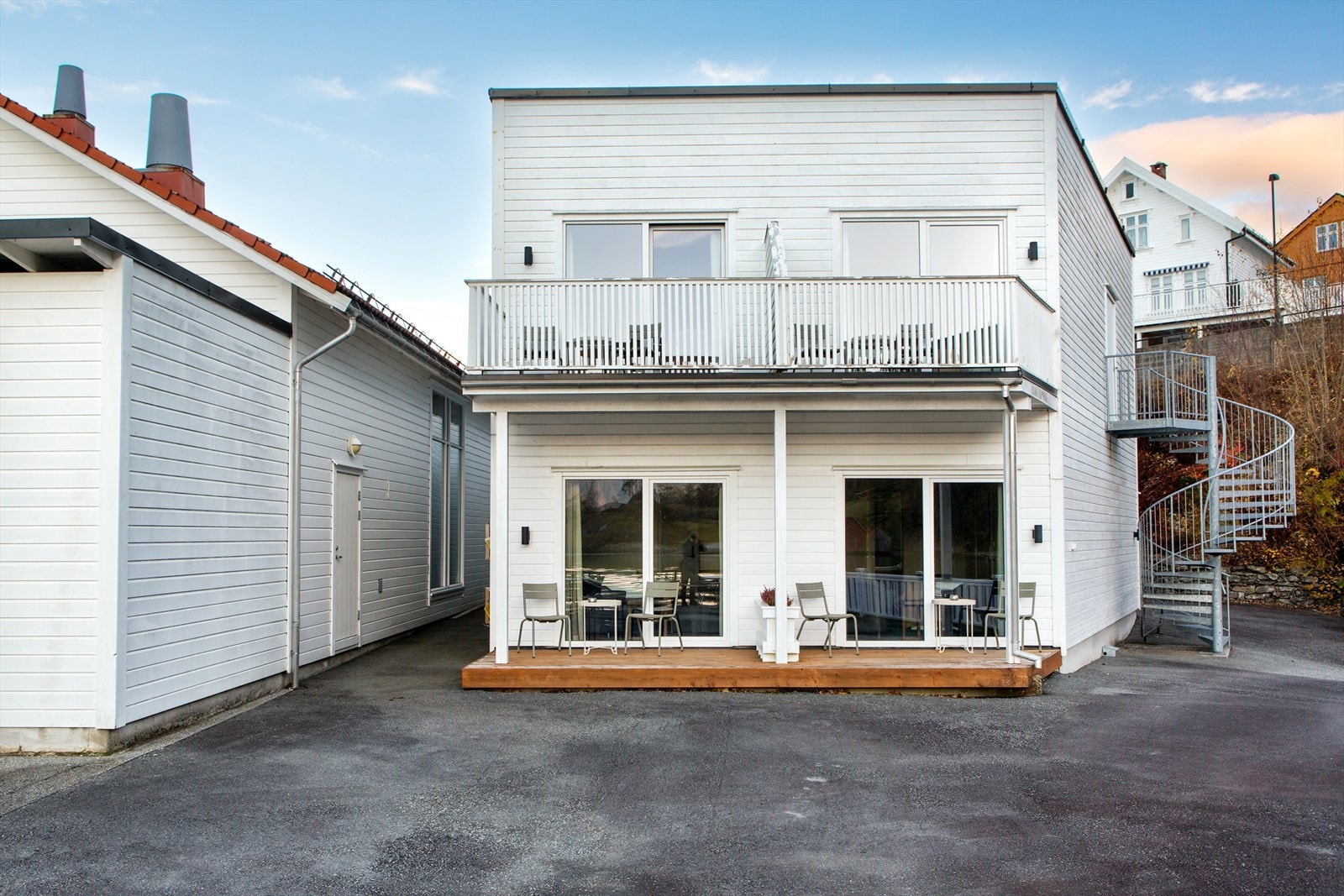 Sidebygning Galleribilde