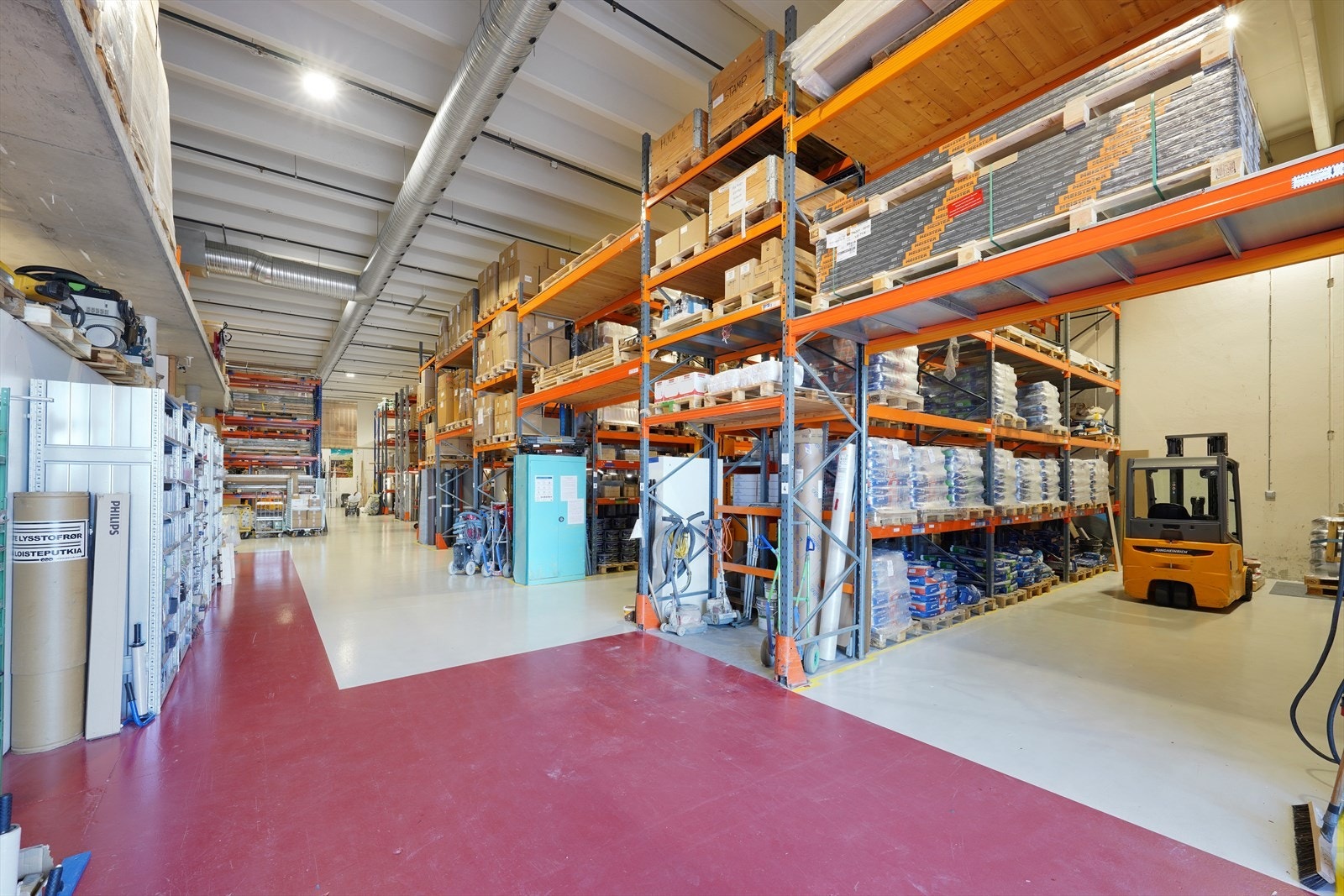 012_FCL04118.jpg Galleribilde