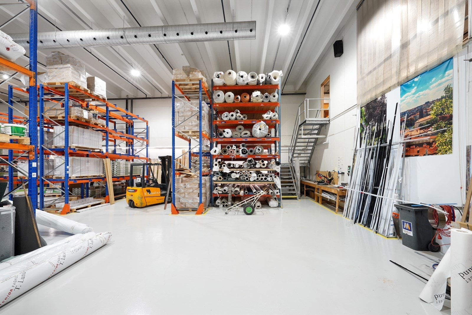 Del av høyt lager Galleribilde