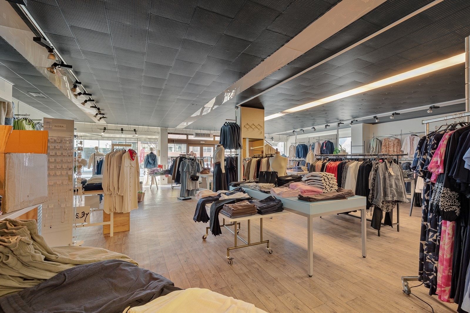 Samla leigeinntekt pt er 573.000,- i året. Galleribilde