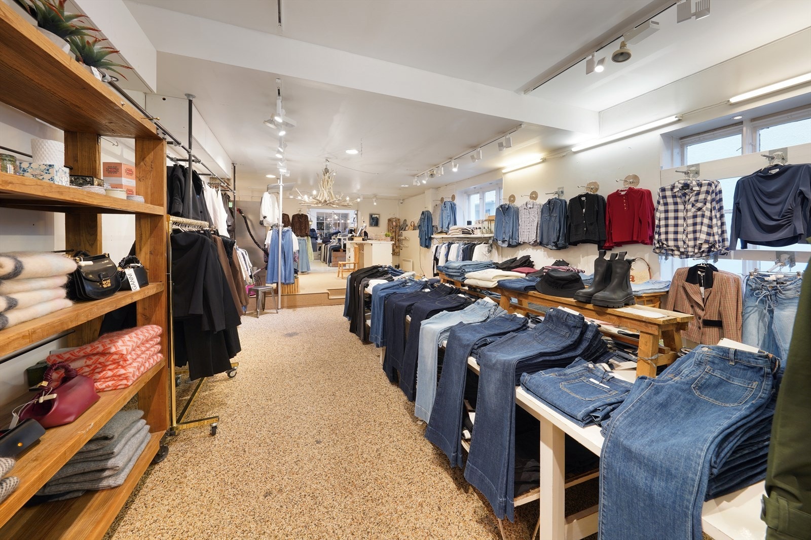 Langgaten 36 - Butikk - 1 etasje. Galleribilde