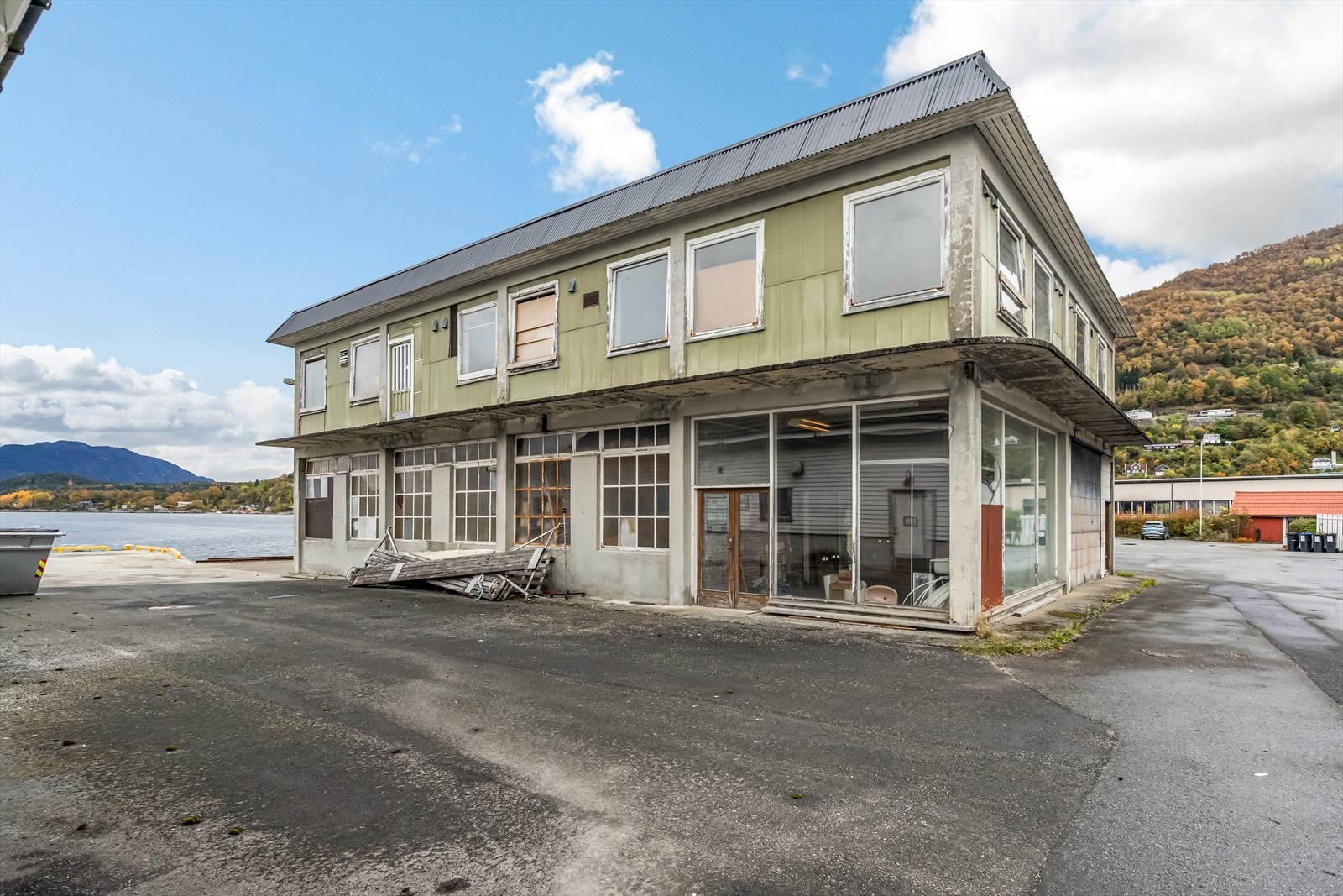 Det er ingen drift på bygget i dag og bygget står ledig for overtakelse Galleribilde