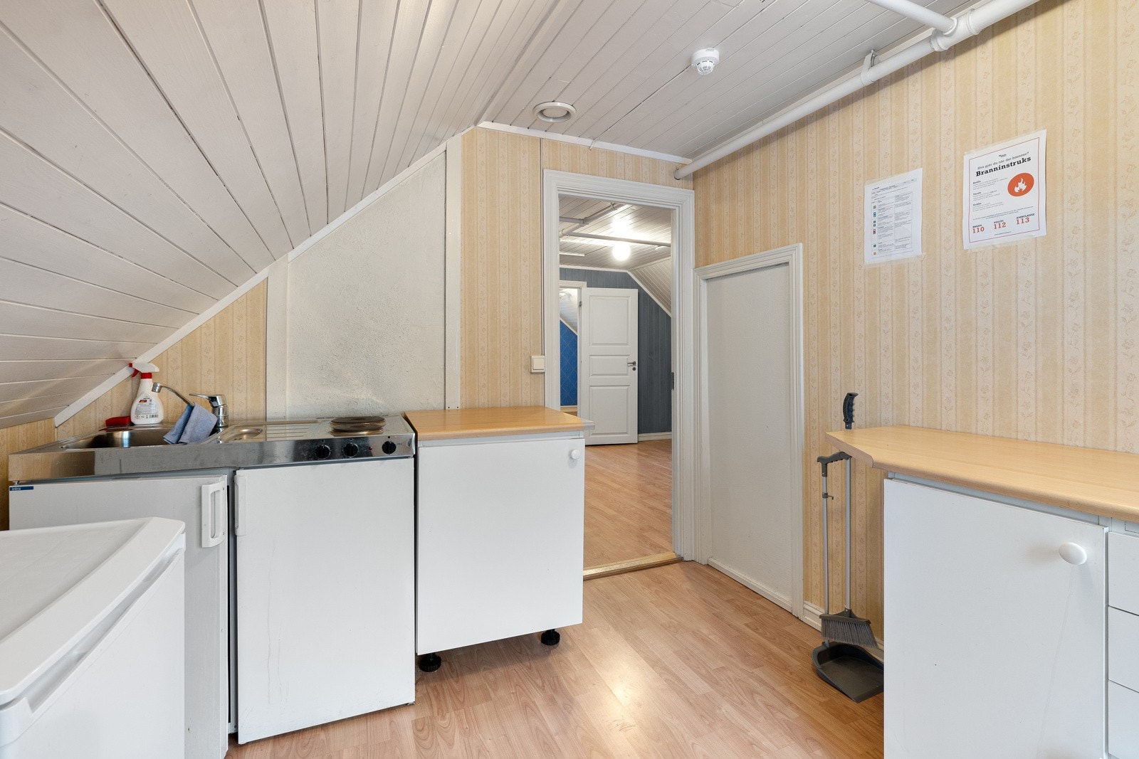 Kjøkkenløsning til kontorene. Galleribilde