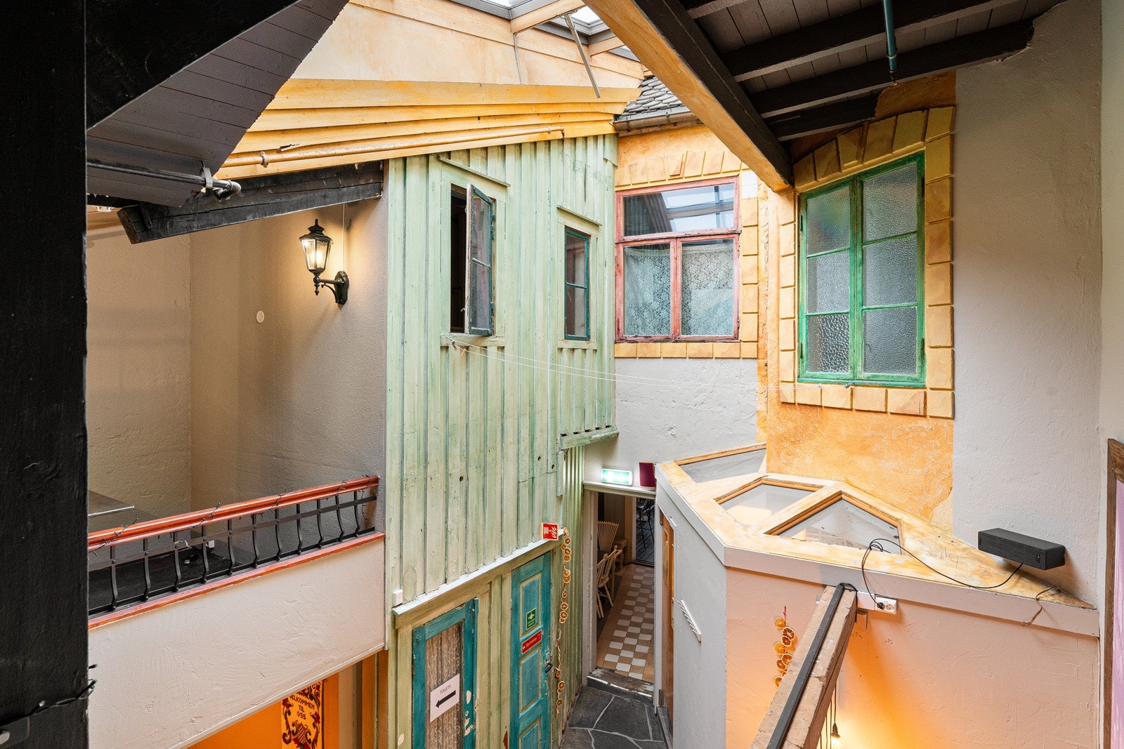 "Bakgården" Galleribilde