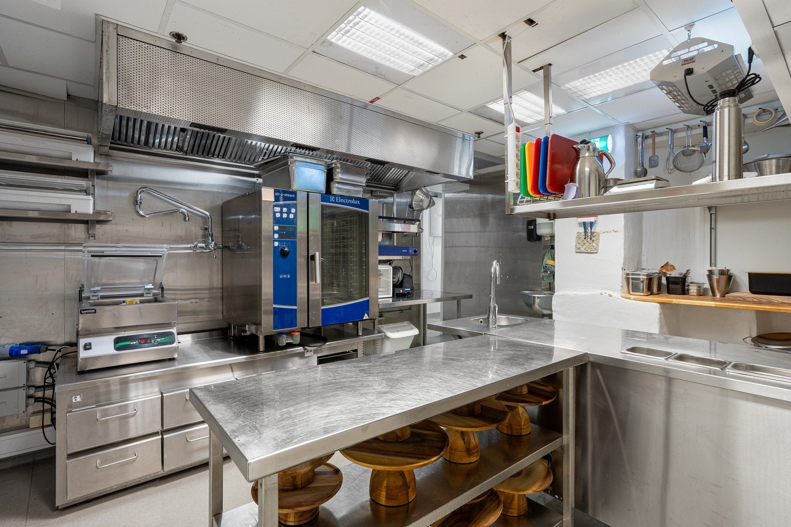 Kjøkken i tilknytning til serveringslokalet Galleribilde