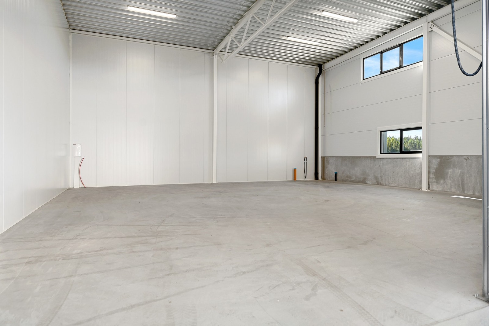 Egnet for lagring av kjøretøy som f.eks. bil, båt, bobil eller campingvogn Galleribilde