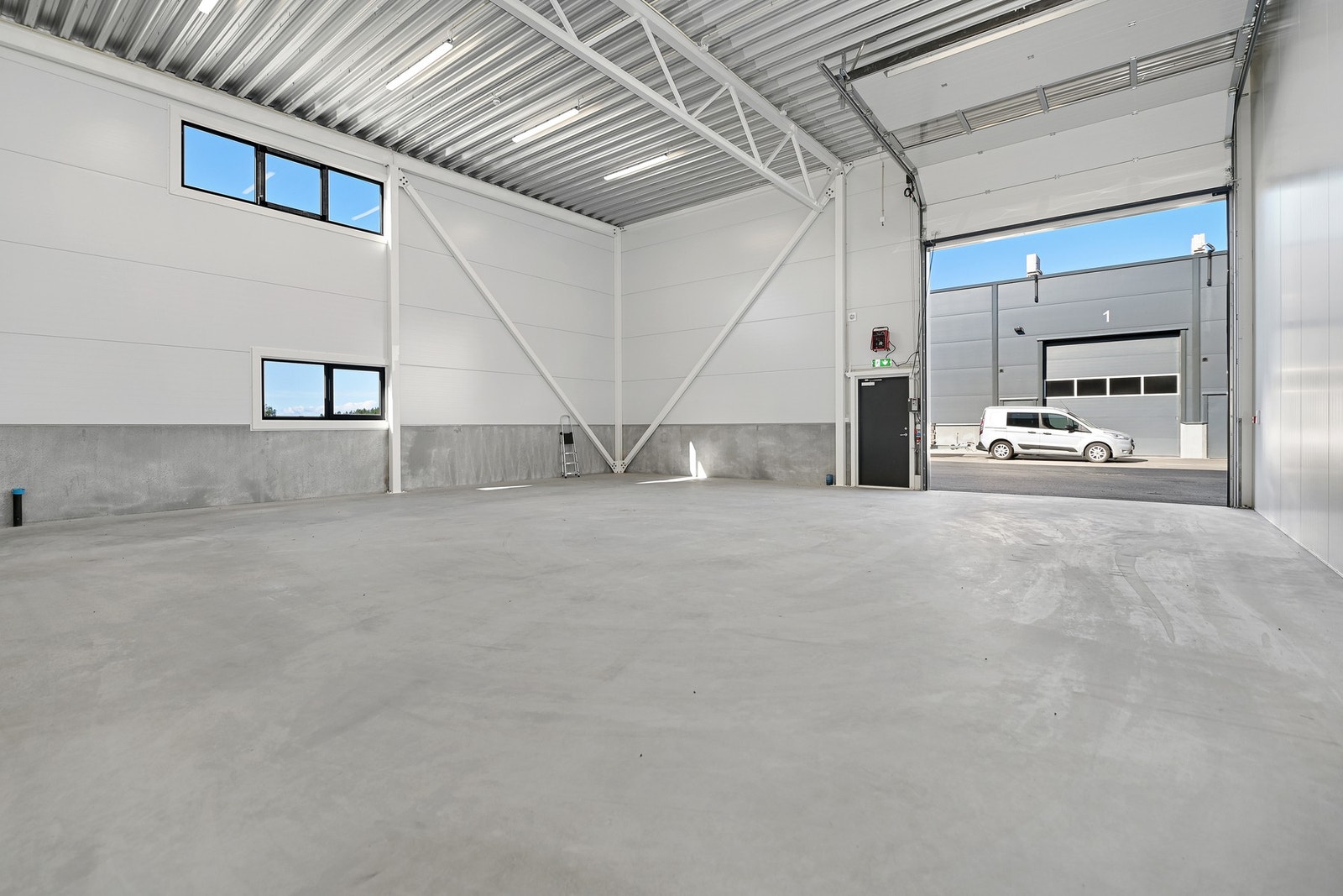 Betongbrystning ca. 100 cm opp på yttervegg - beskytter mot slitasje Galleribilde