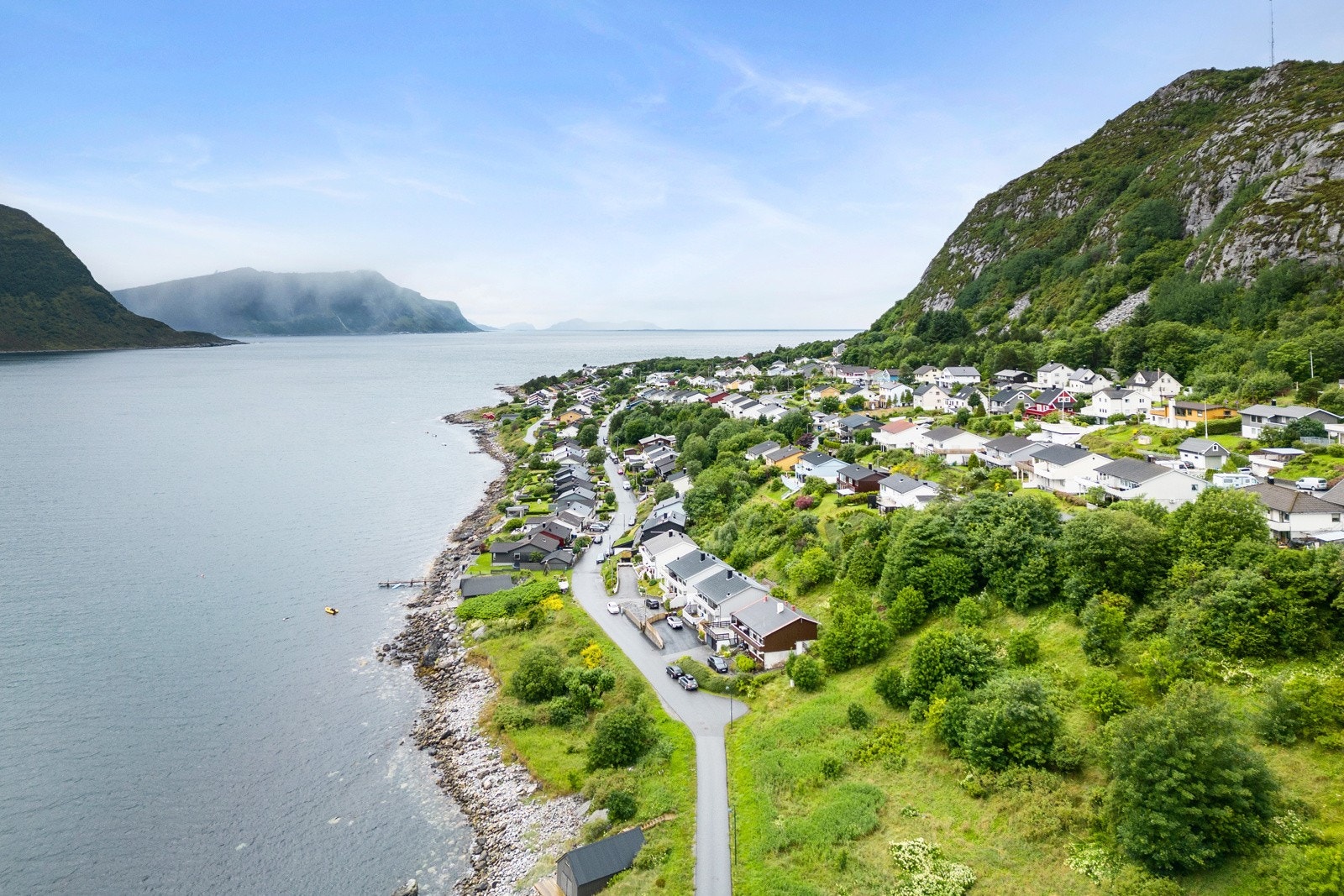 Sene sommerkvelder, krabbefiske, grillfest og barnebursdager. Galleribilde