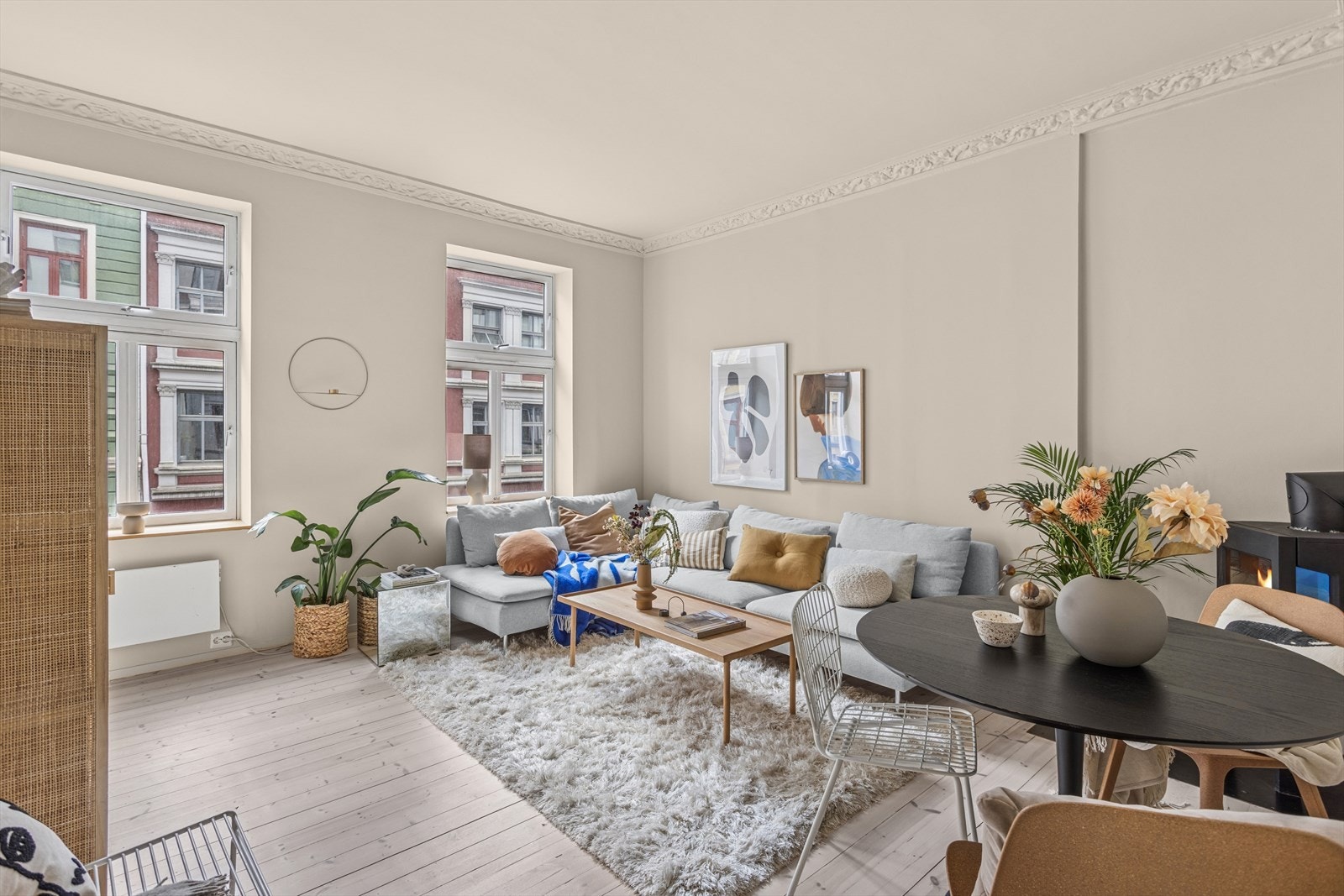 DNB Eiendom v/ Linn Wendel presenterer 3-roms i Schleppegrells gate 20. Dette er en klassisk og nydelig drømmebolig på "Beste" Grünerløkka. Galleribilde