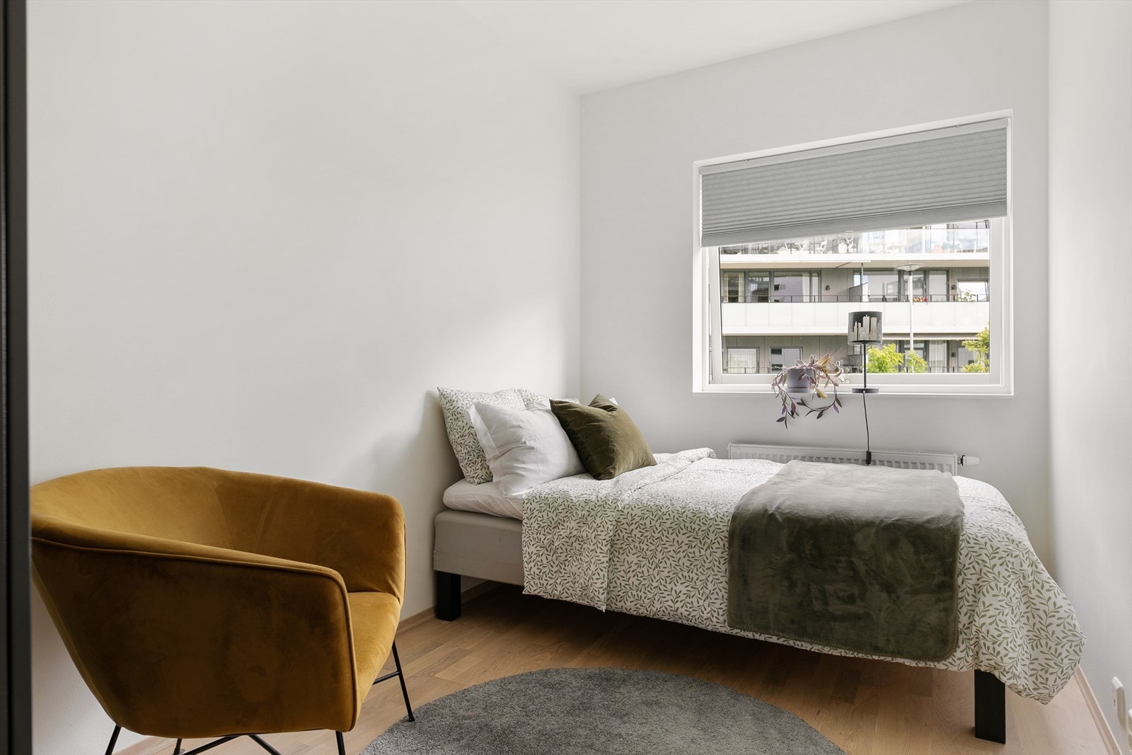 Boligens tredje soverom egner seg utmerket som barnerom, gjesterom eller kontor. Galleribilde