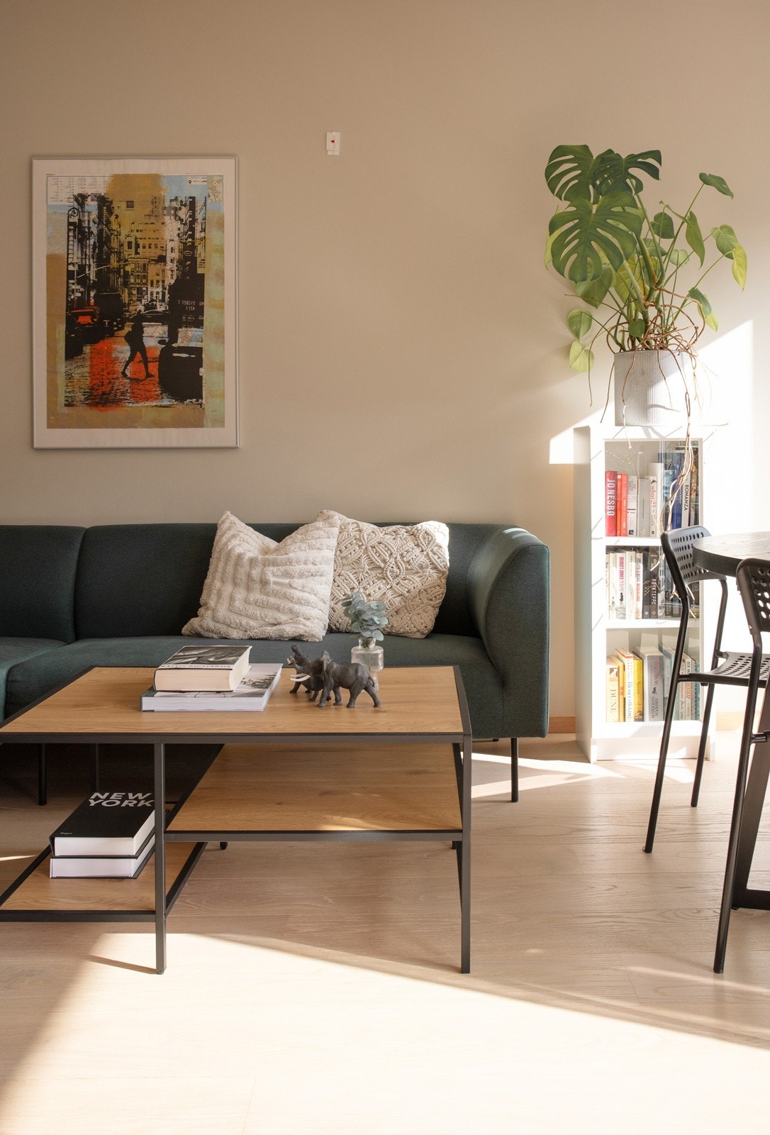 En moderne og praktisk 2-roms med gjennomgående flotte overflater. Galleribilde