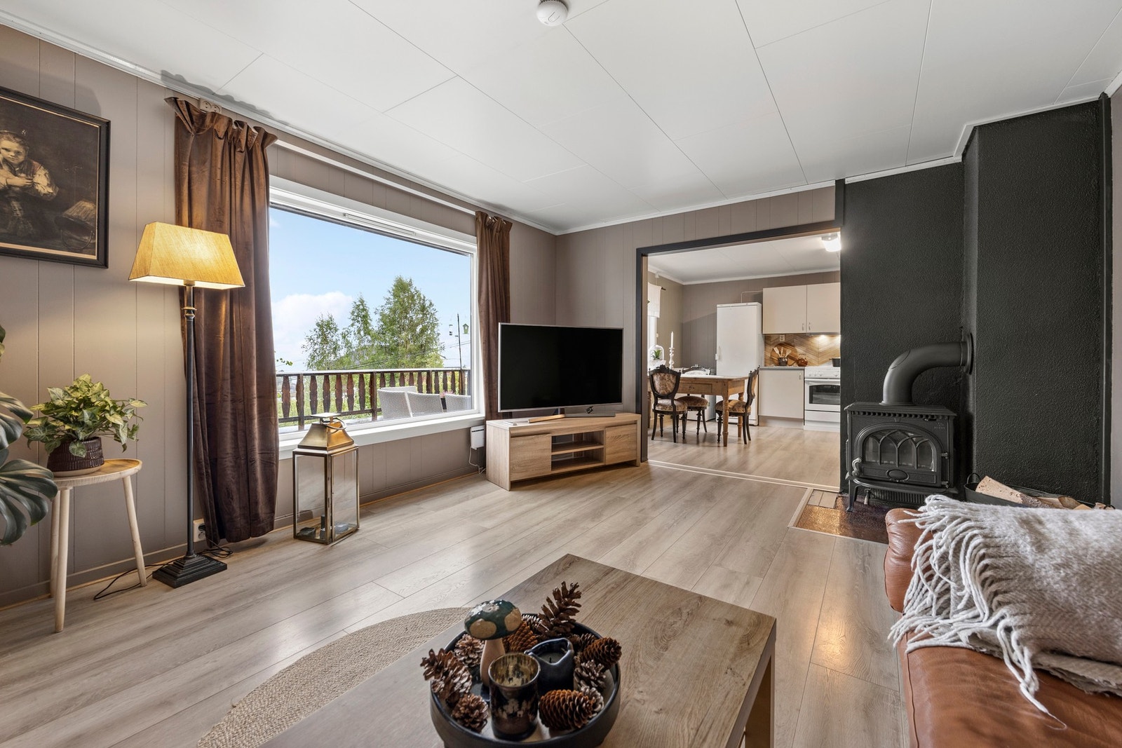 Det er gode lysforhold inn i stuen! Galleribilde