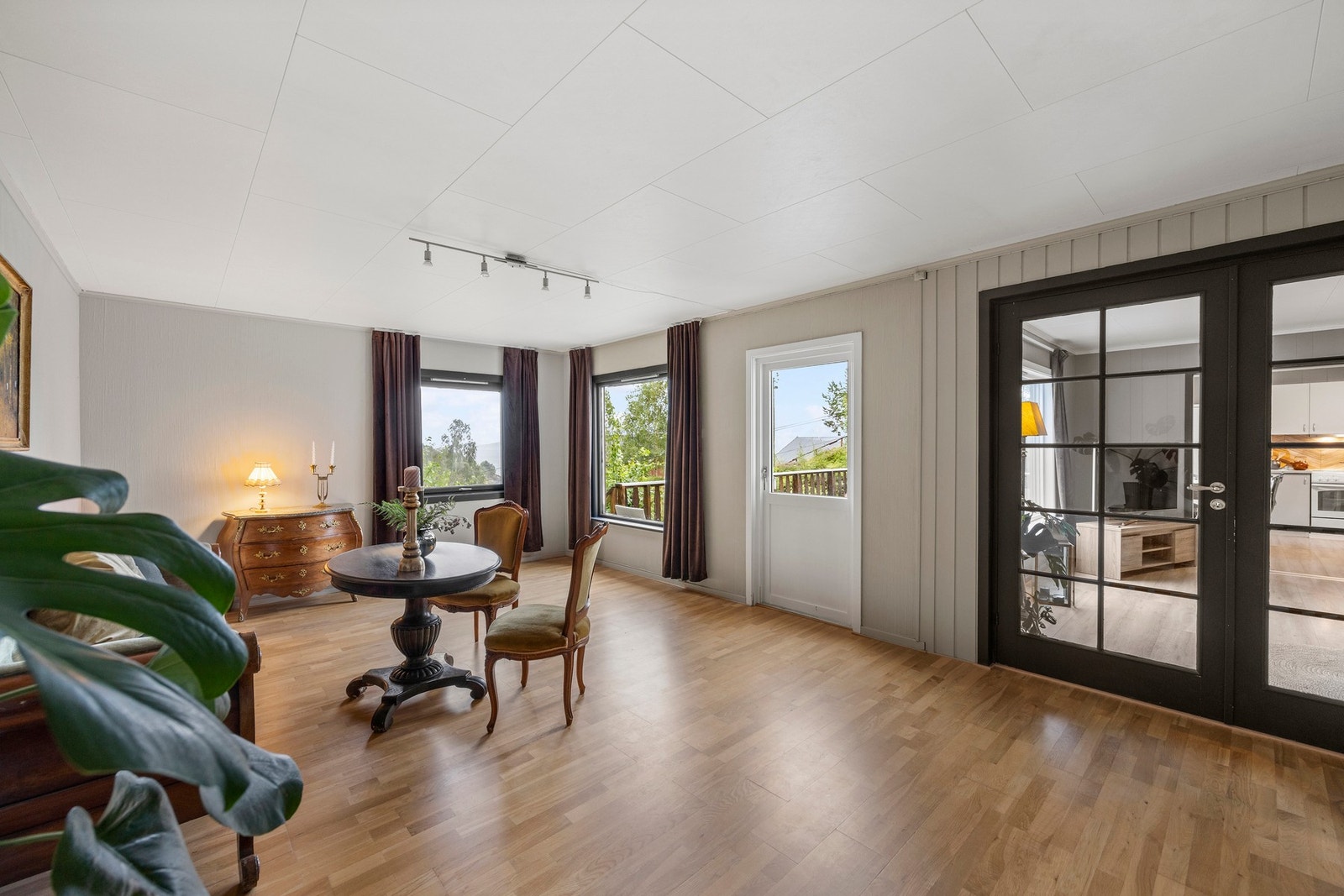 Stue - 24,9 kvm. Galleribilde