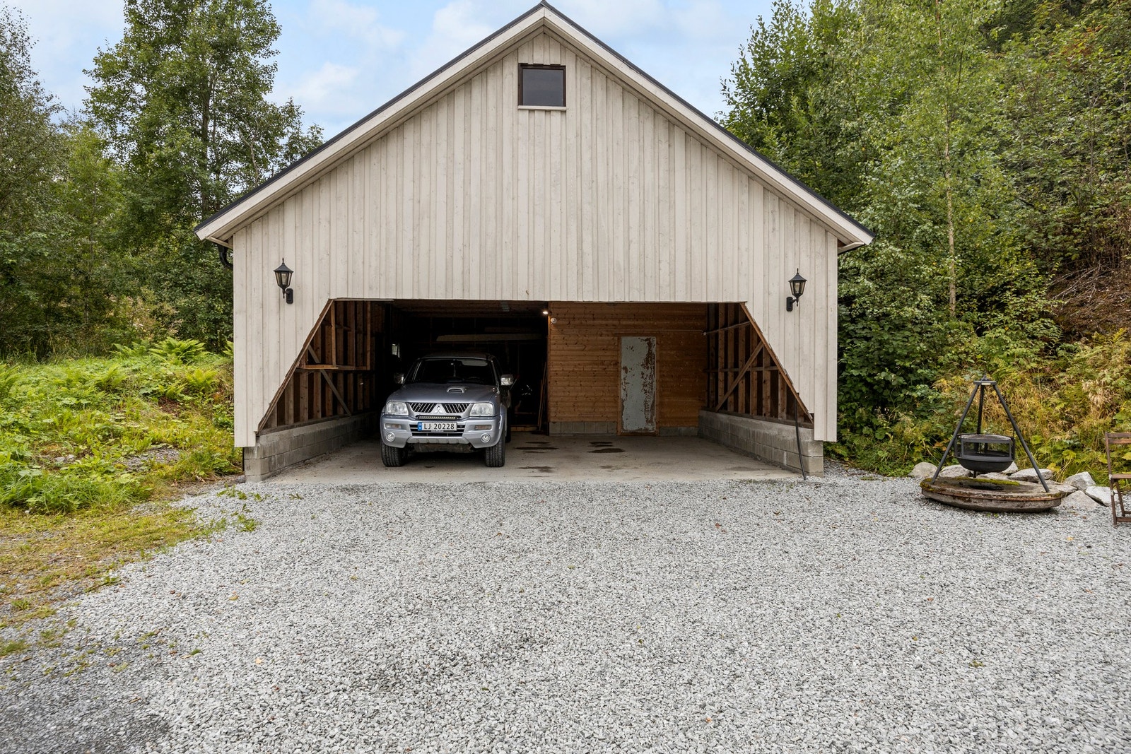 I bakkant på den ene siden er det bod Galleribilde