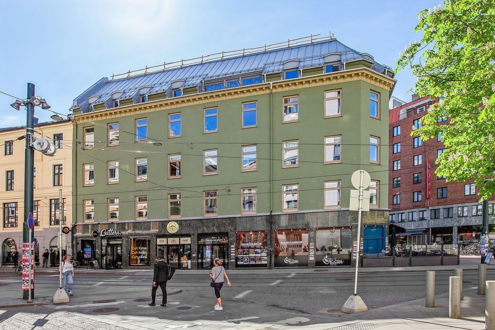 Fasaden er pusset opp, nye vinduer i 2023 Galleribilde