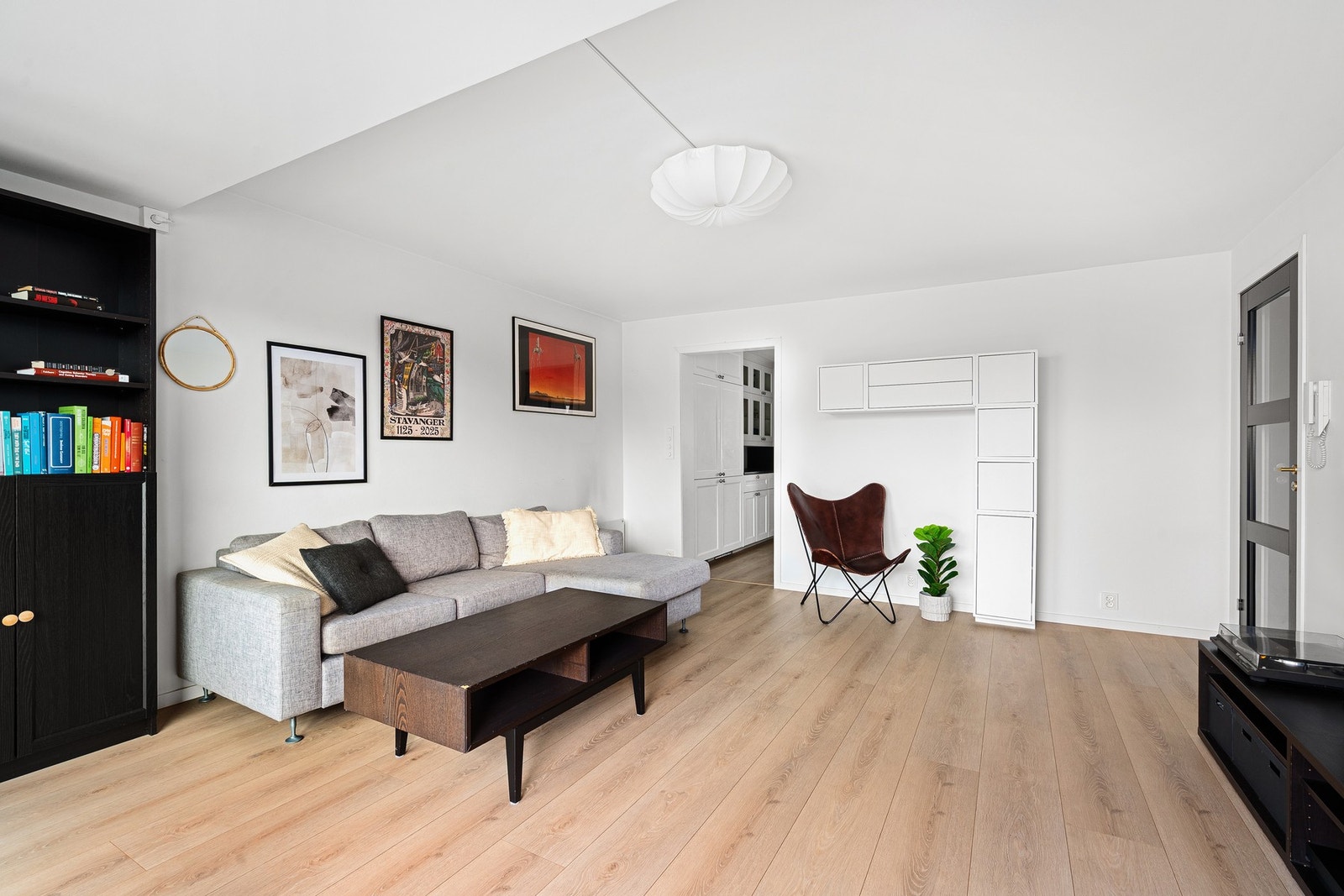 Lys og luftig stue Galleribilde