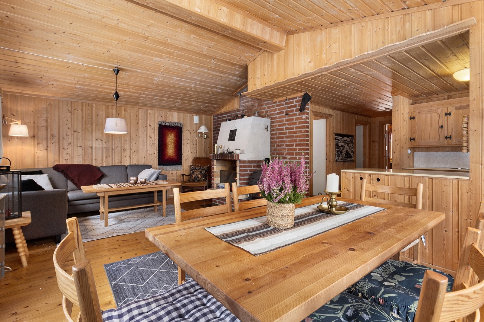 Den åpen løsningen gjør dette til et sosialt allrom. Galleribilde